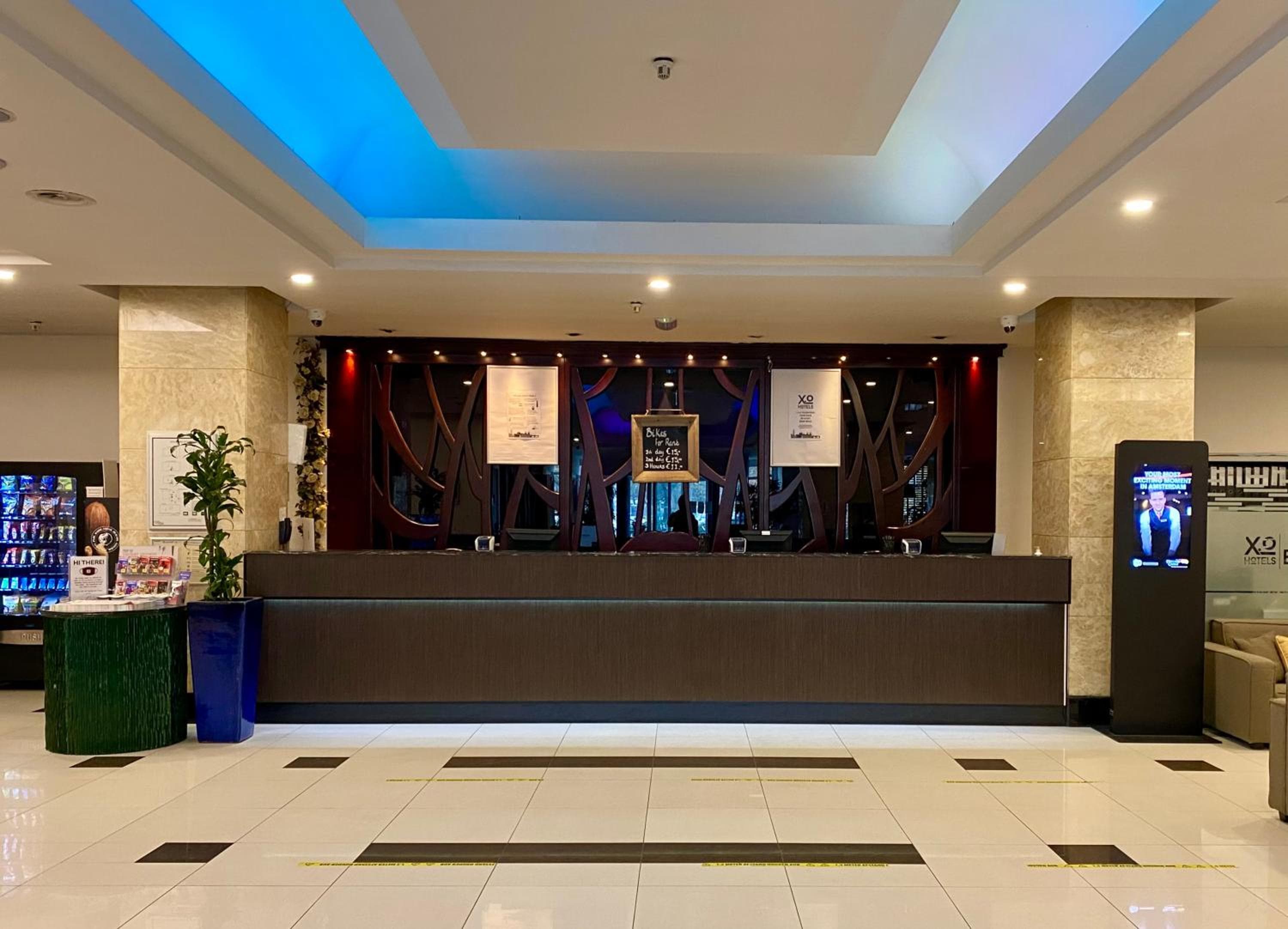 XO Hotels Blue Tower — 18