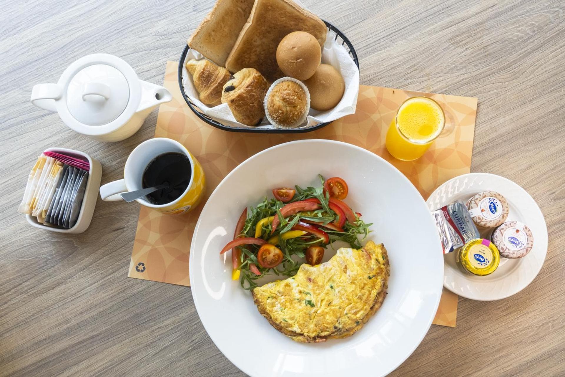 Asma Hotel Al Barsha — 21