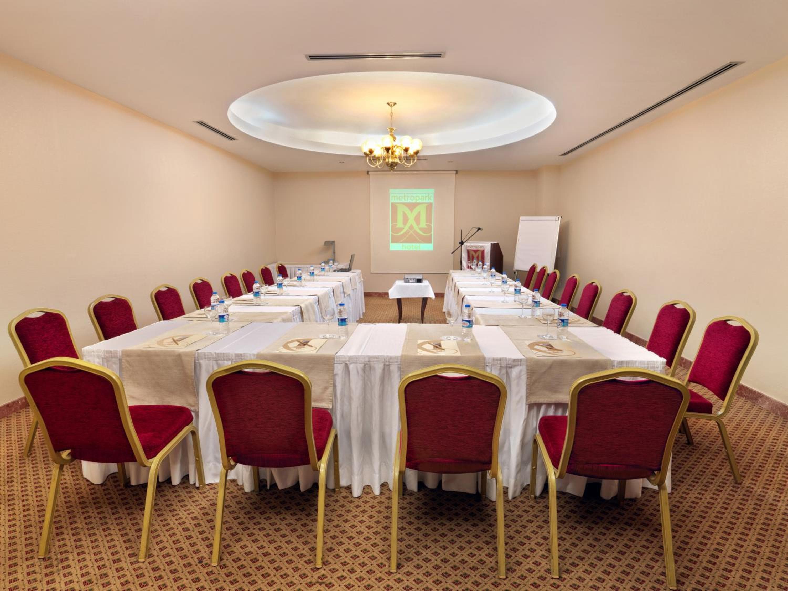 Taksim Metropark Hotel — 11