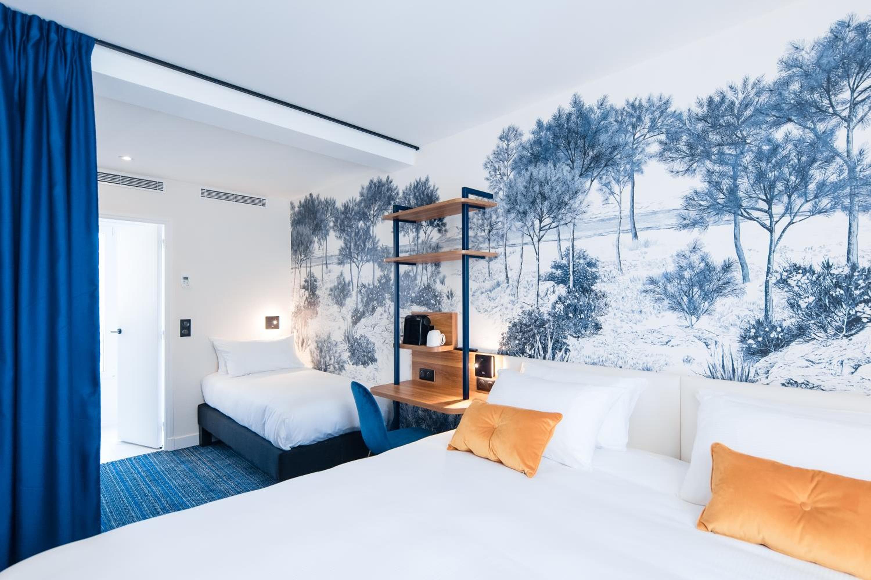Hotel Bleu de Grenelle - Tour Eiffel — 16