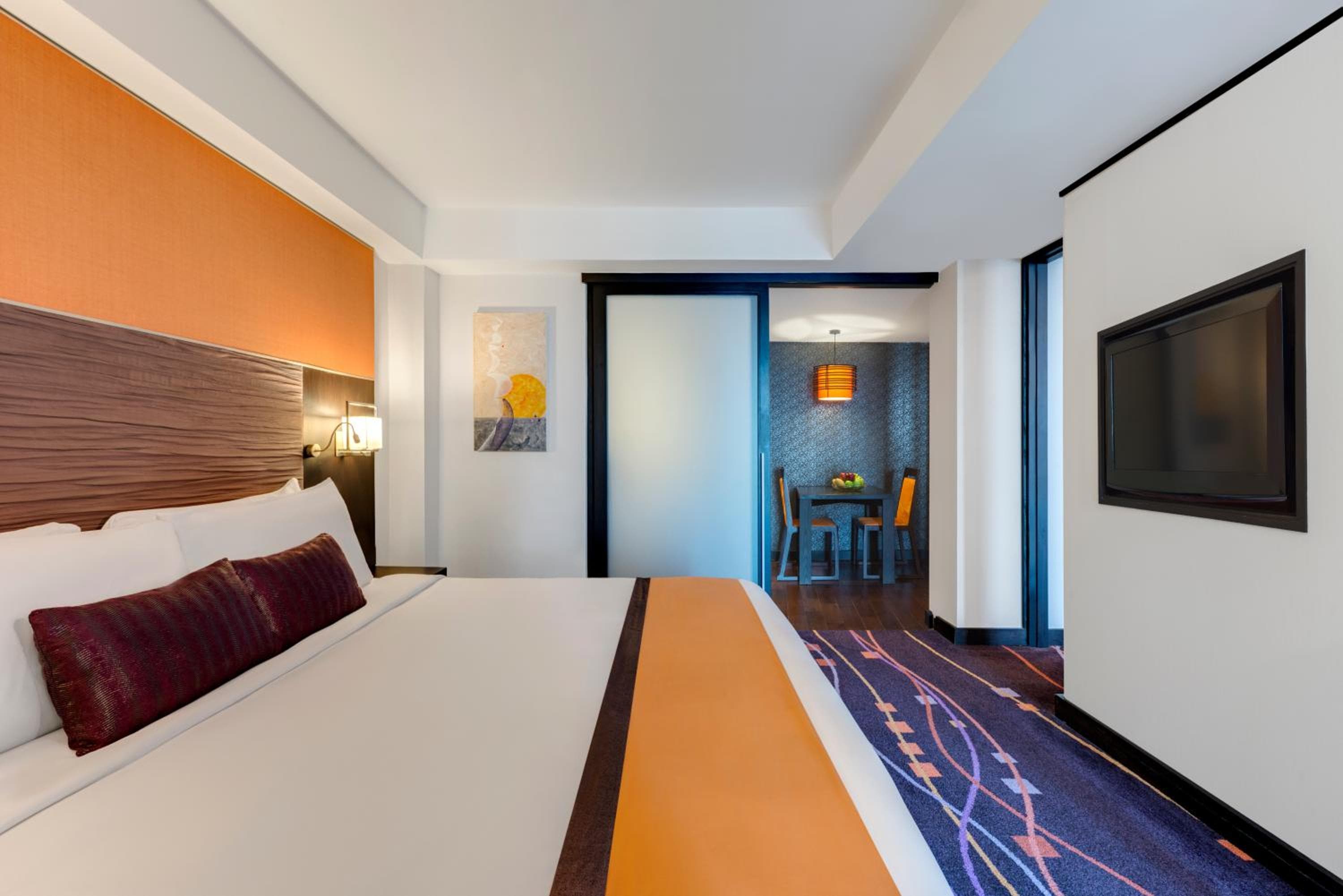 Radisson Suites Bangkok Sukhumvit — 12