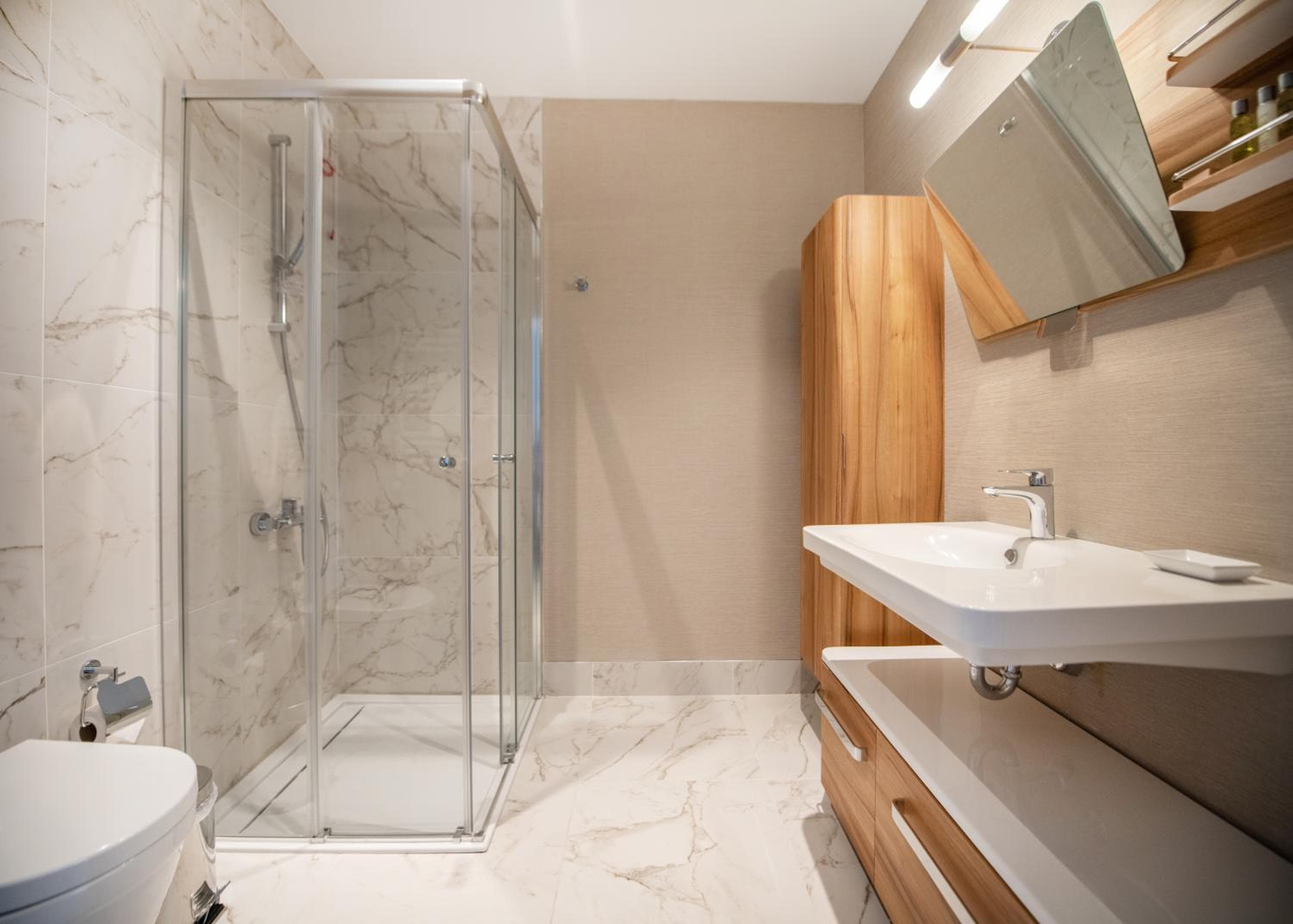 Antwell Suites — 10