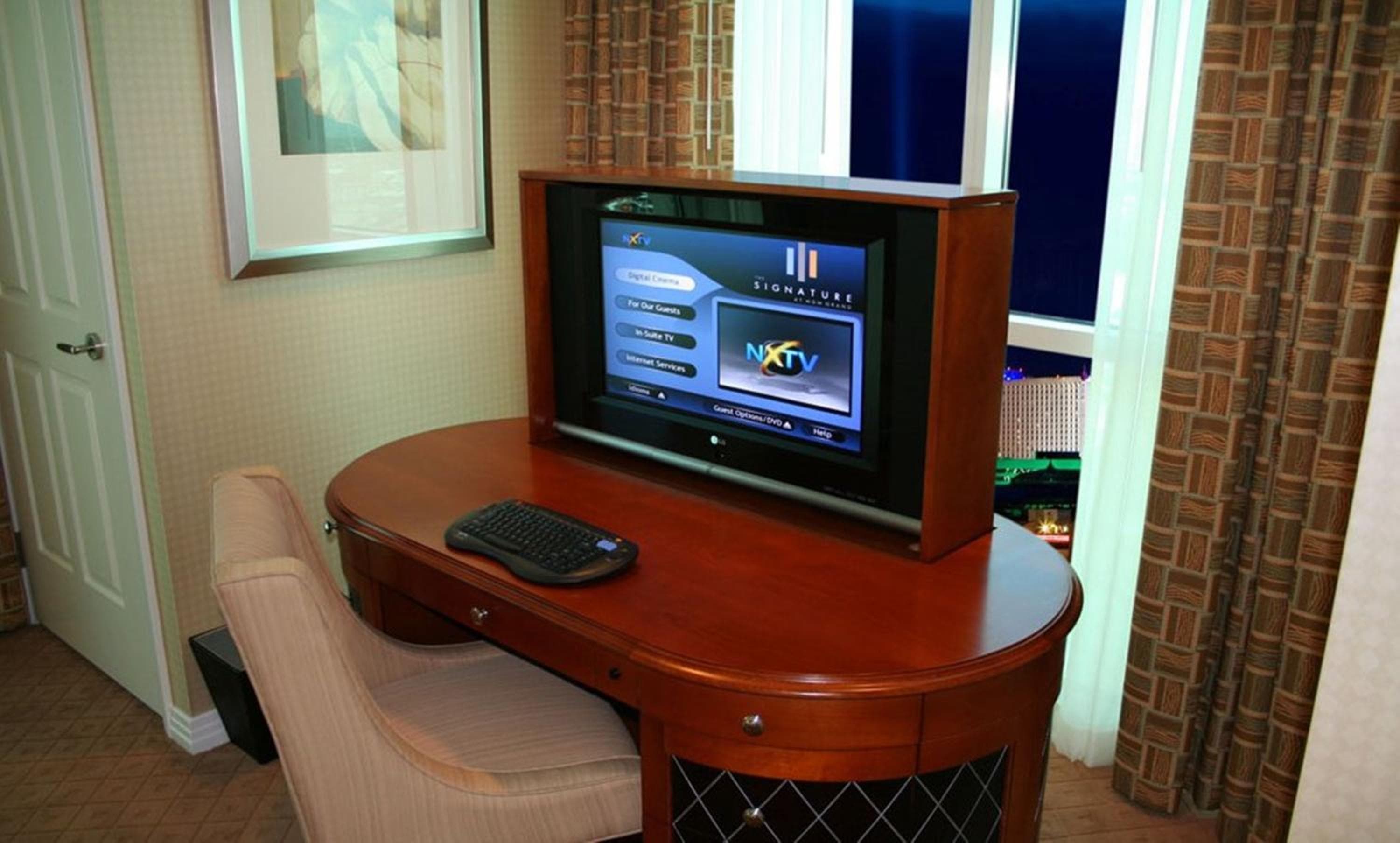 Jet Luxury at The Signature Condo Hotel — 8