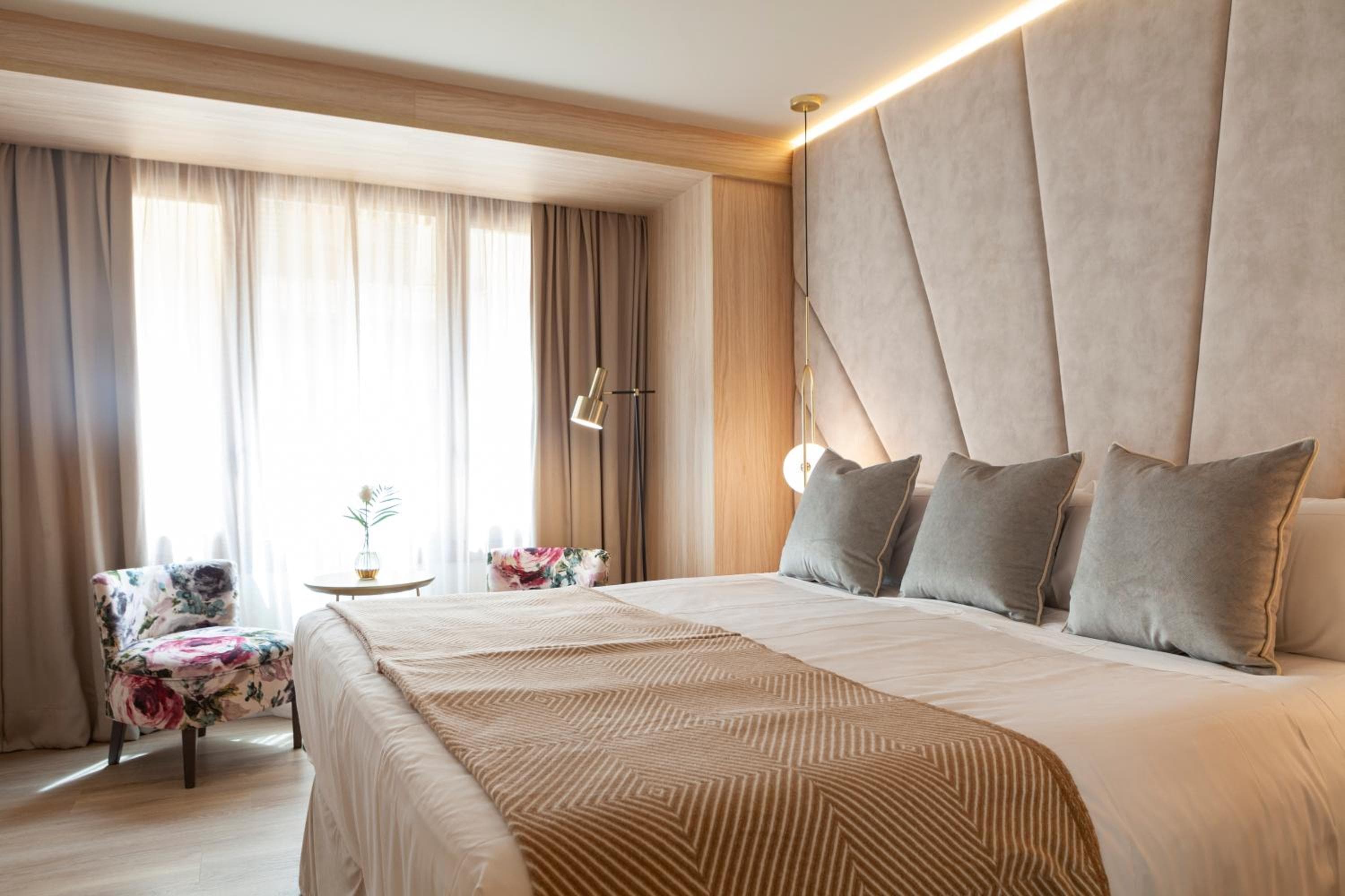 Nivia Born Boutique Hotel — 2