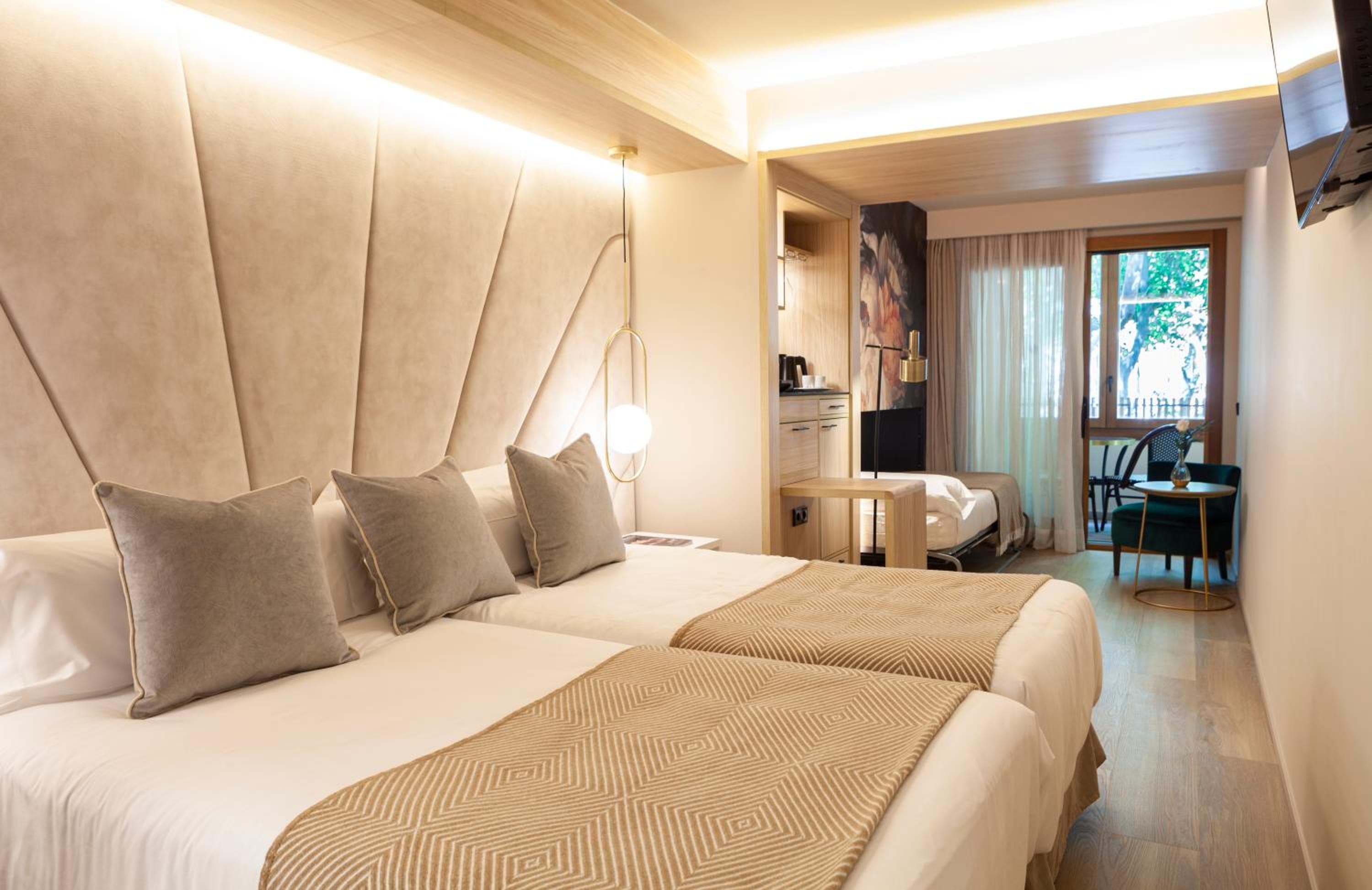 Nivia Born Boutique Hotel — 28