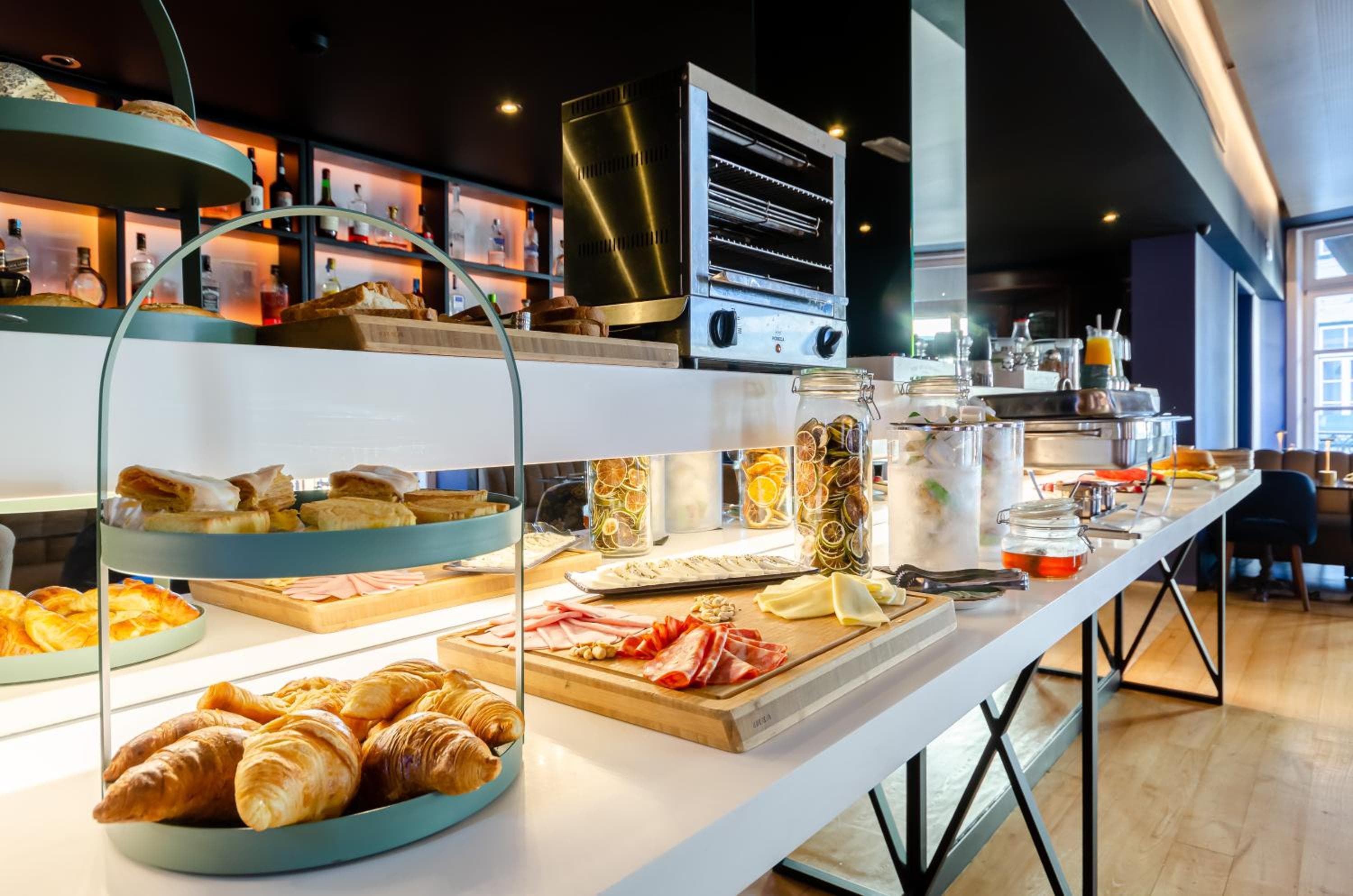 Lx Boutique Hotel — 8