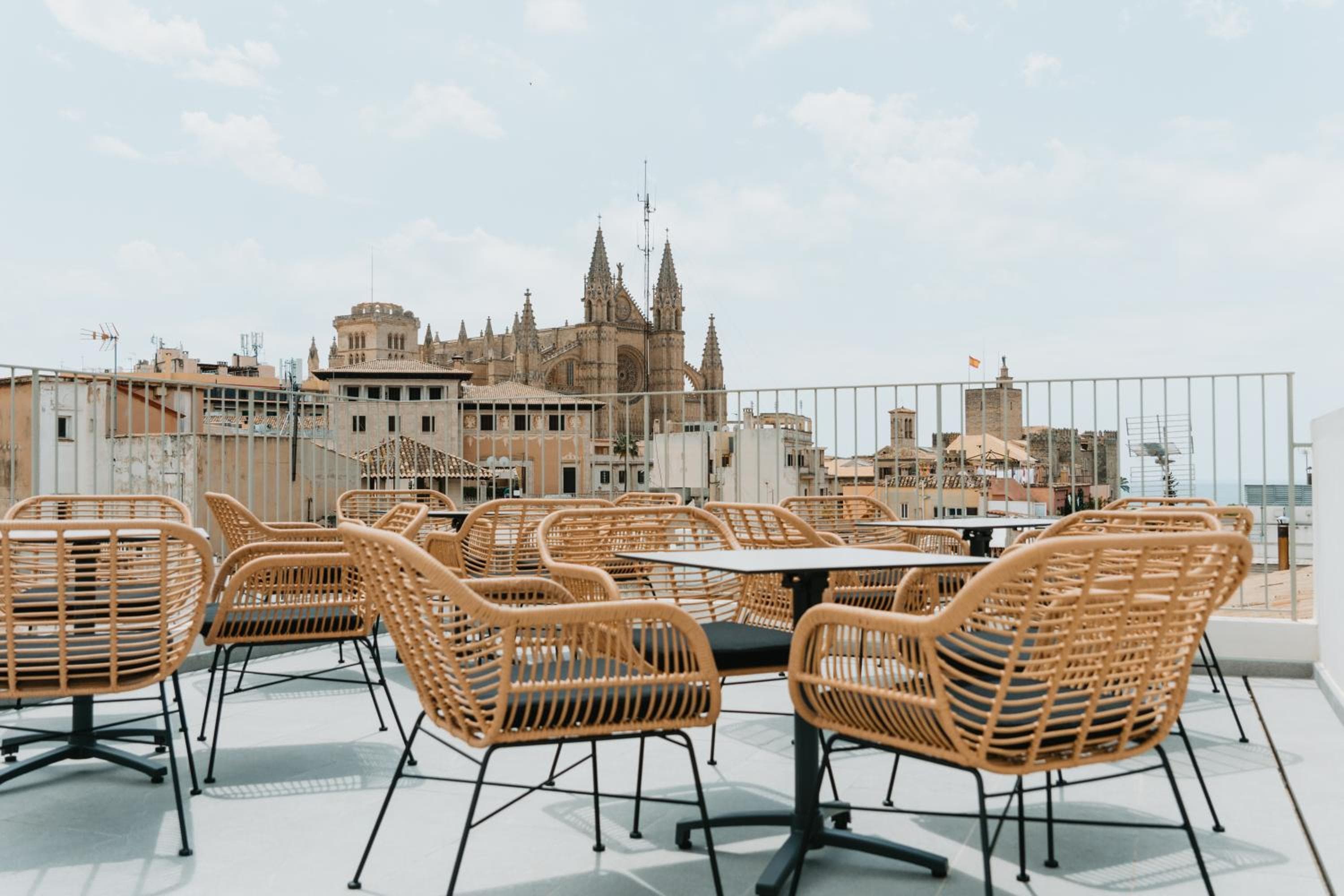 Nivia Born Boutique Hotel — 24