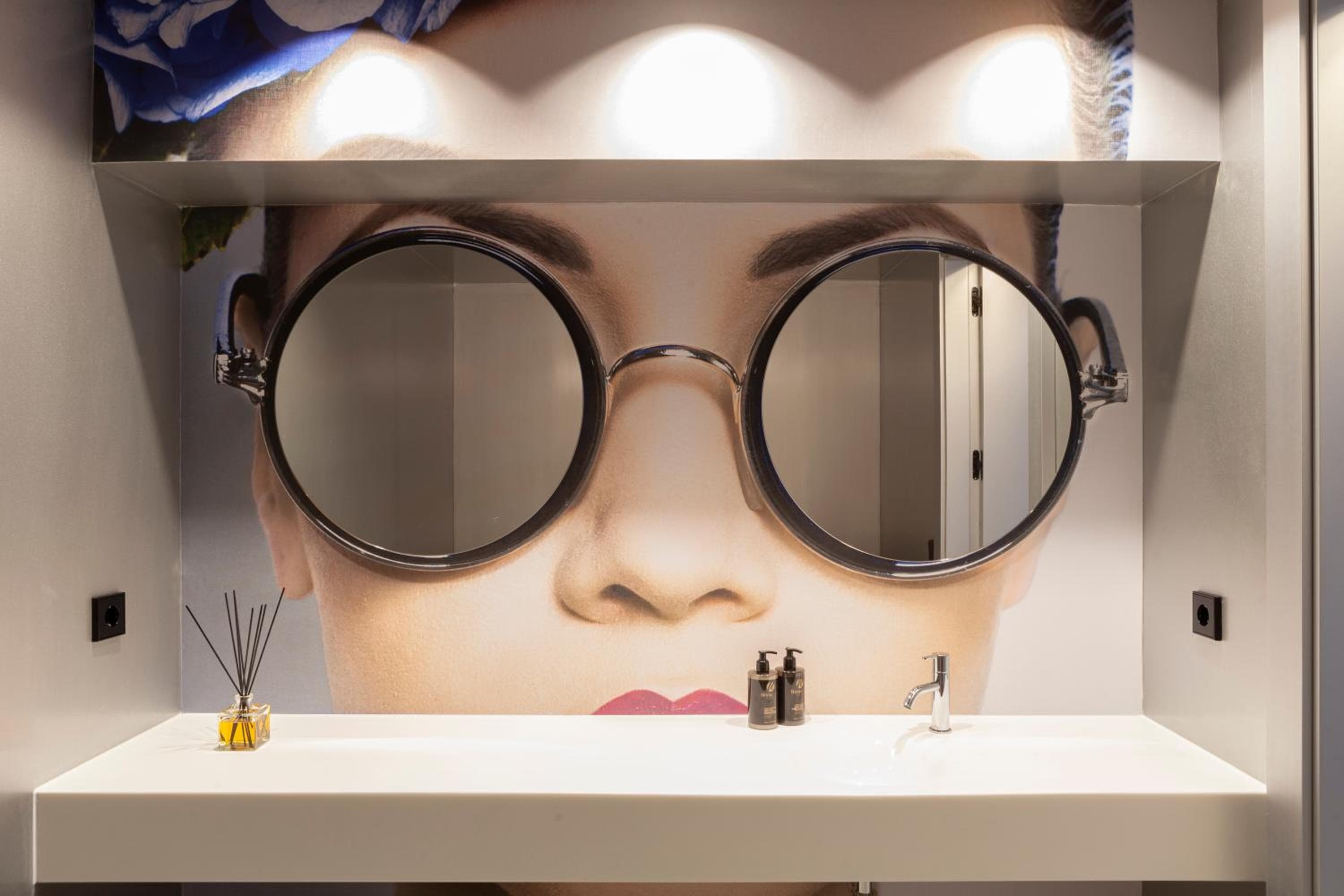 Nivia Born Boutique Hotel — 29