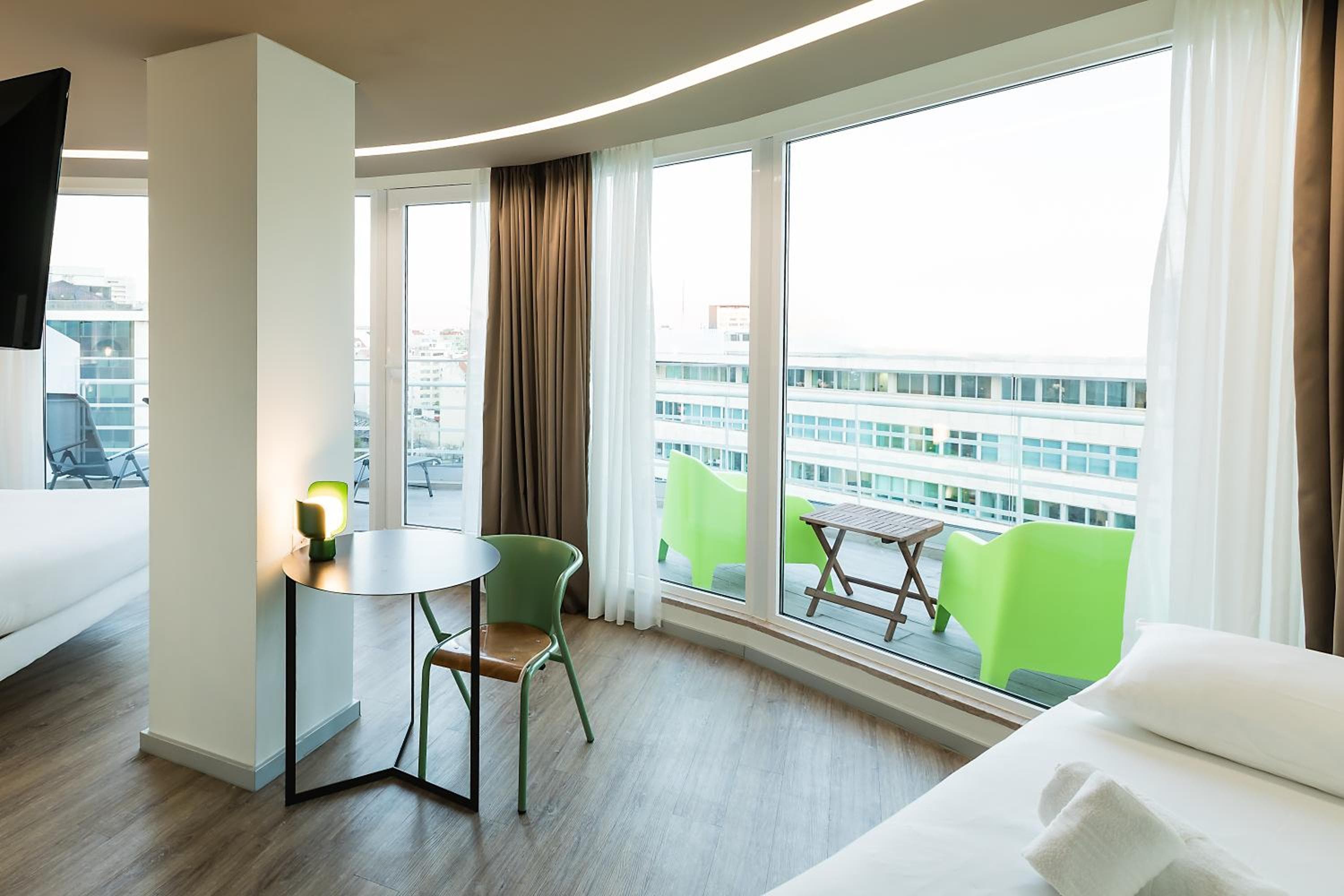 Ibis Styles Lisboa Centro Marquês de Pombal — 29