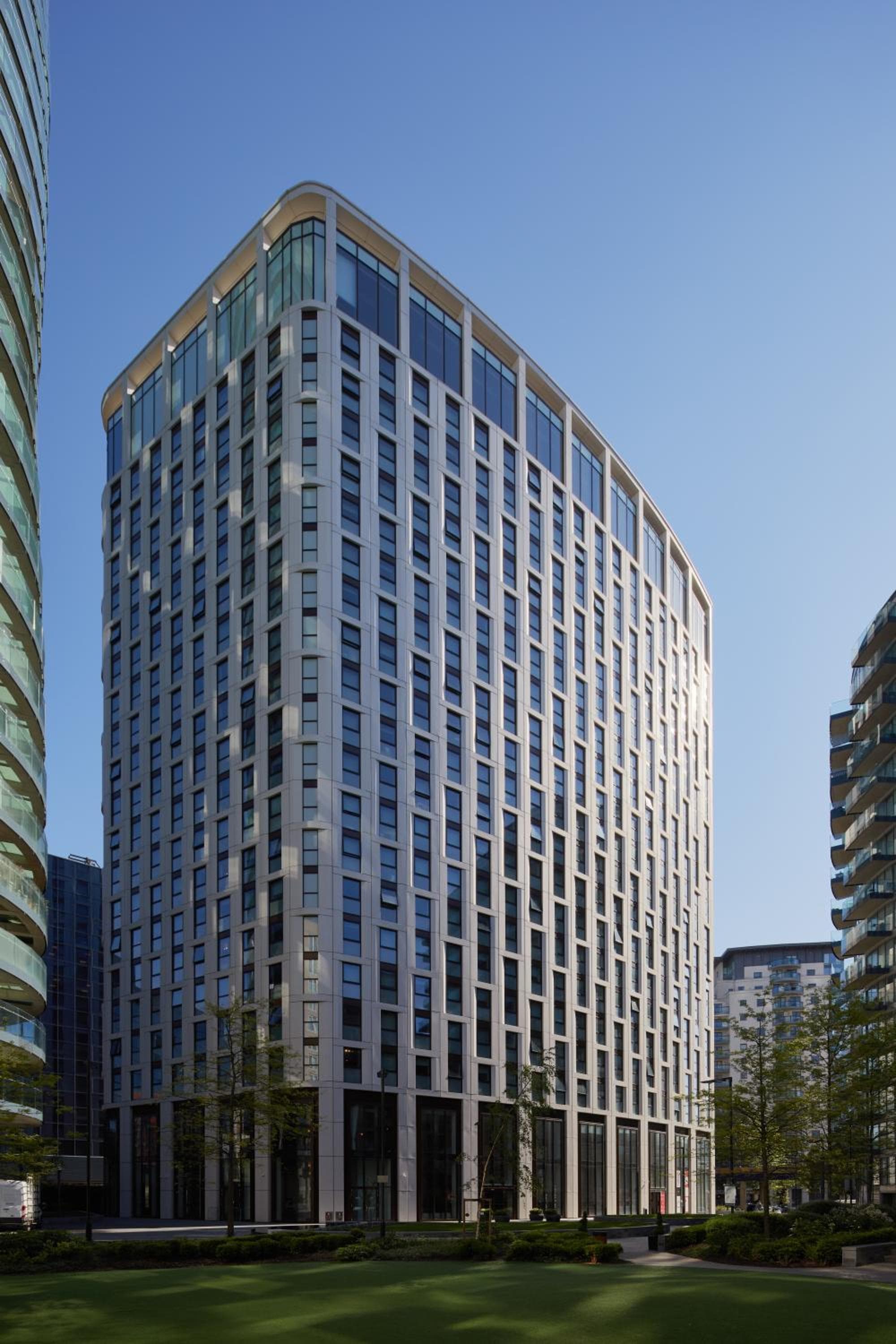 ARK Canary Wharf — 1