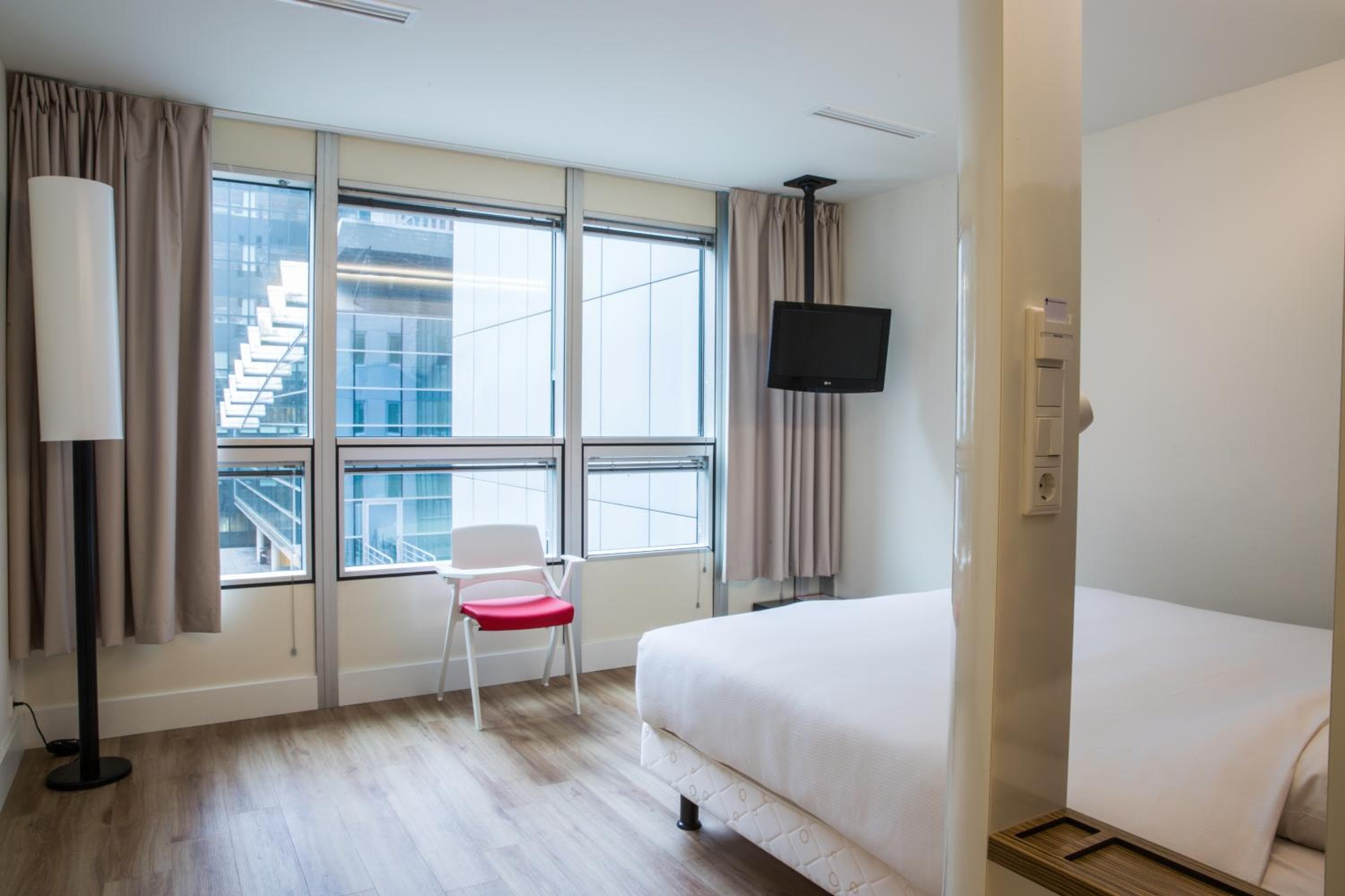 Qbic Amsterdam WTC — 22