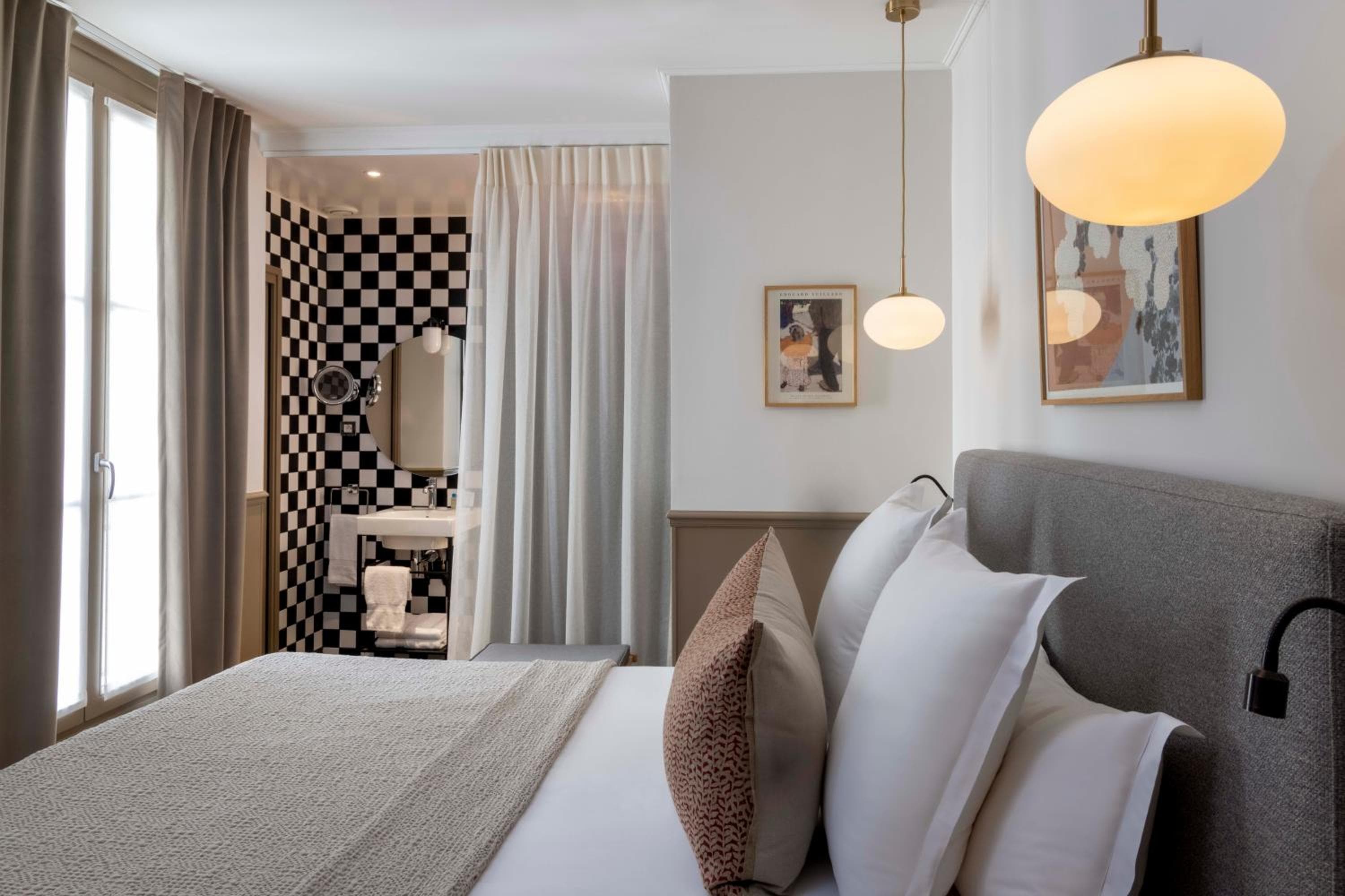 Le Petit Beaumarchais Hotel & Spa — 21