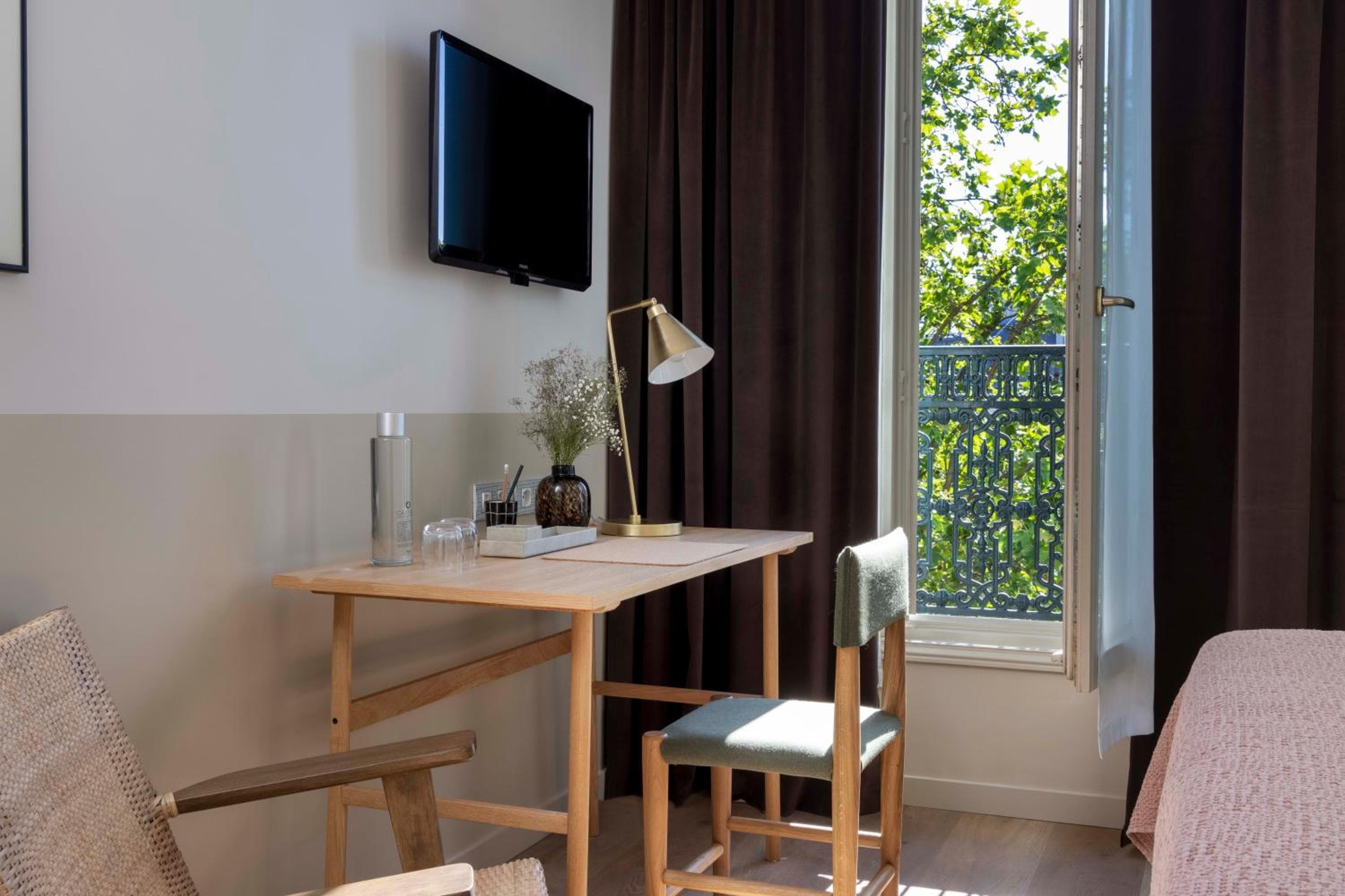 Le Petit Beaumarchais Hotel & Spa — 15
