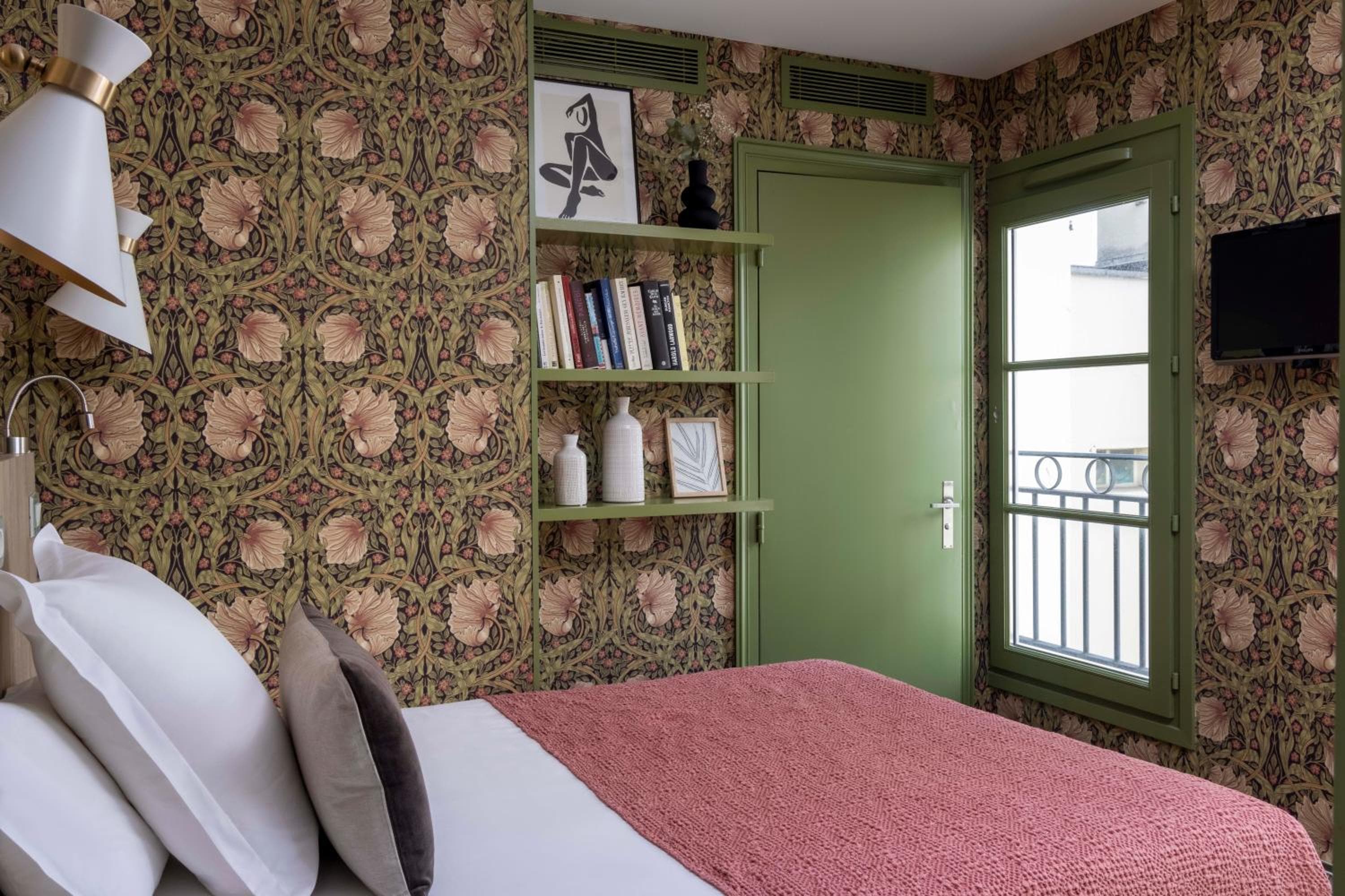 Le Petit Beaumarchais Hotel & Spa — 11