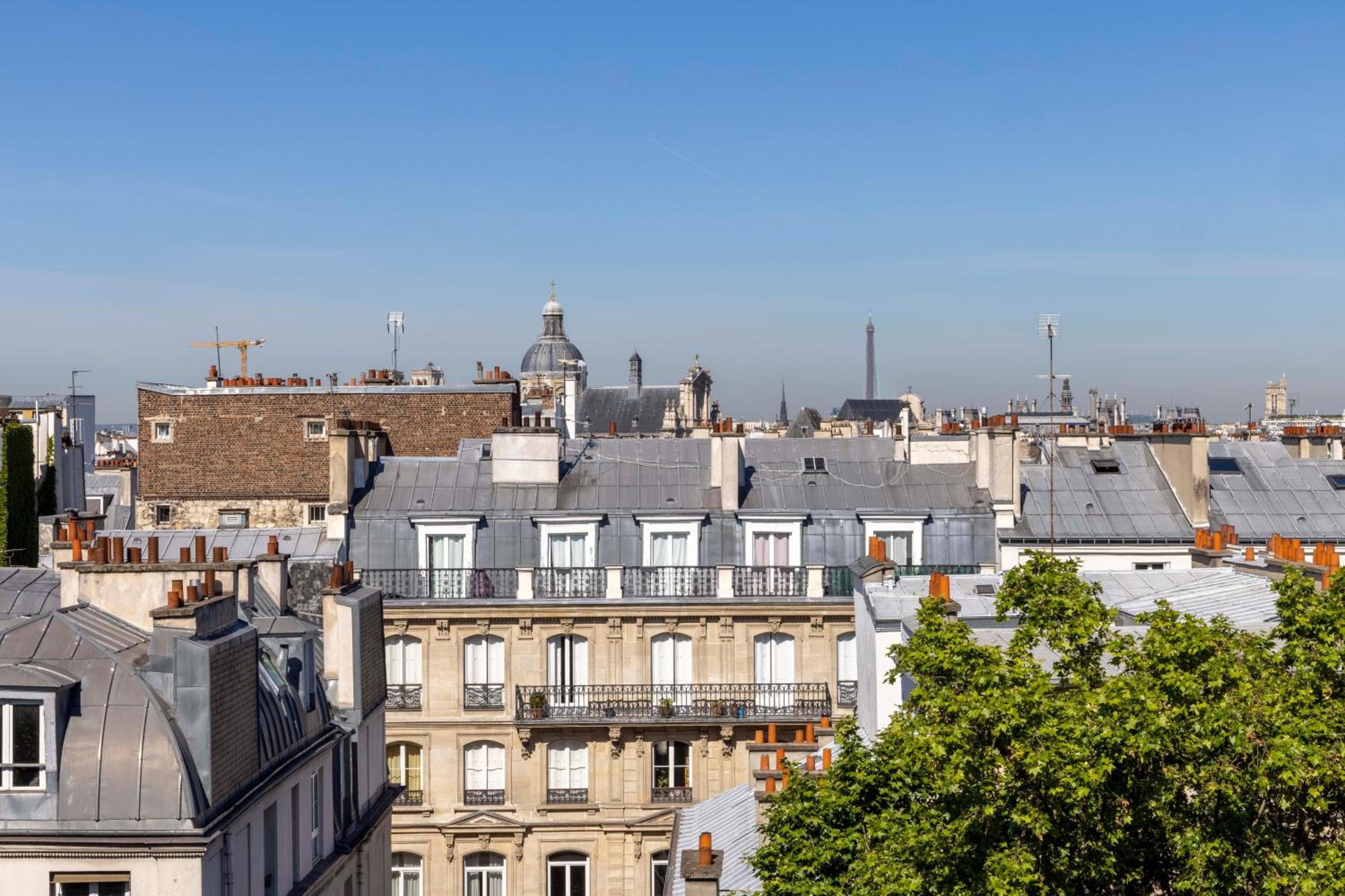 Le Petit Beaumarchais Hotel & Spa — 19