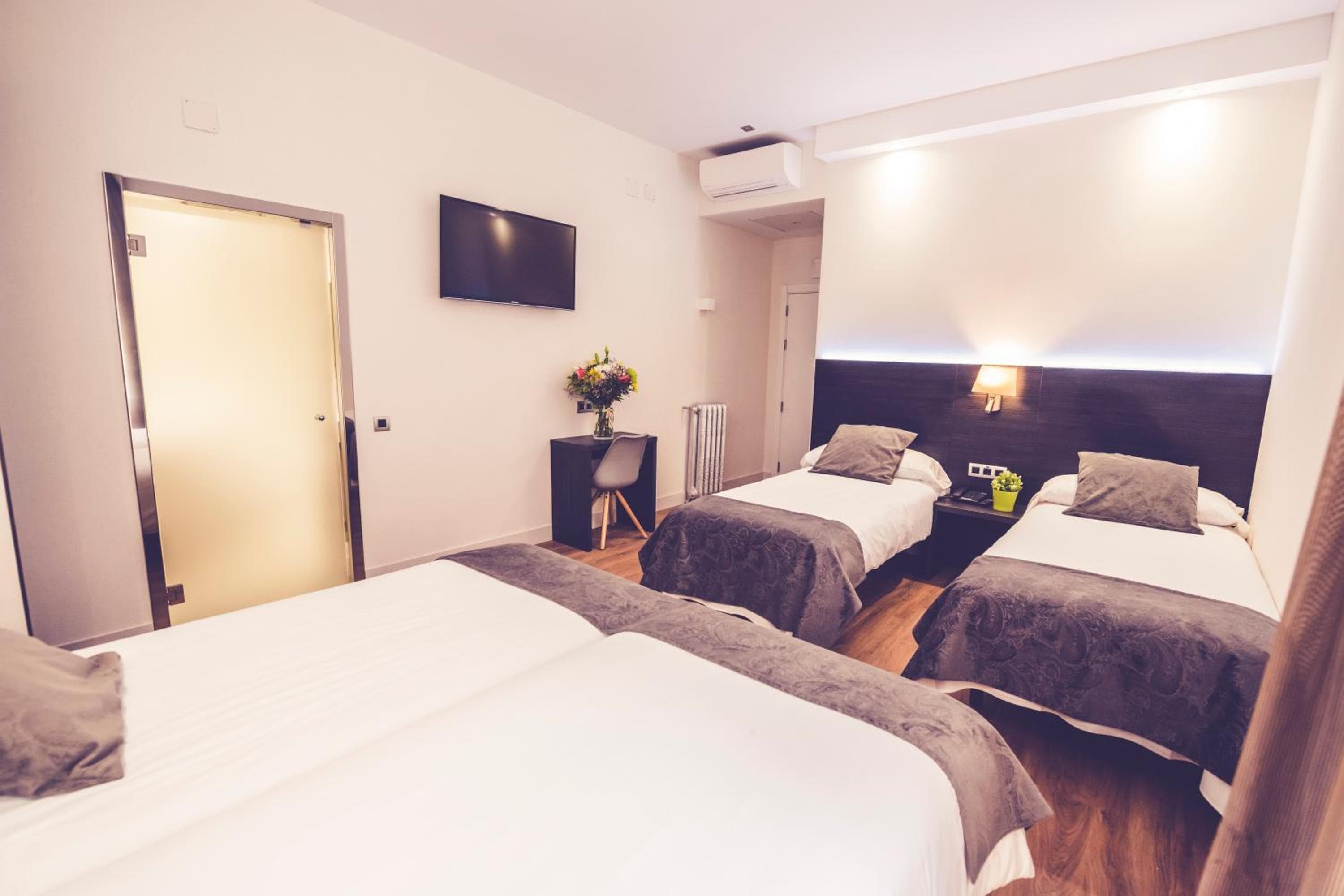 Hostal Marlasca — 3
