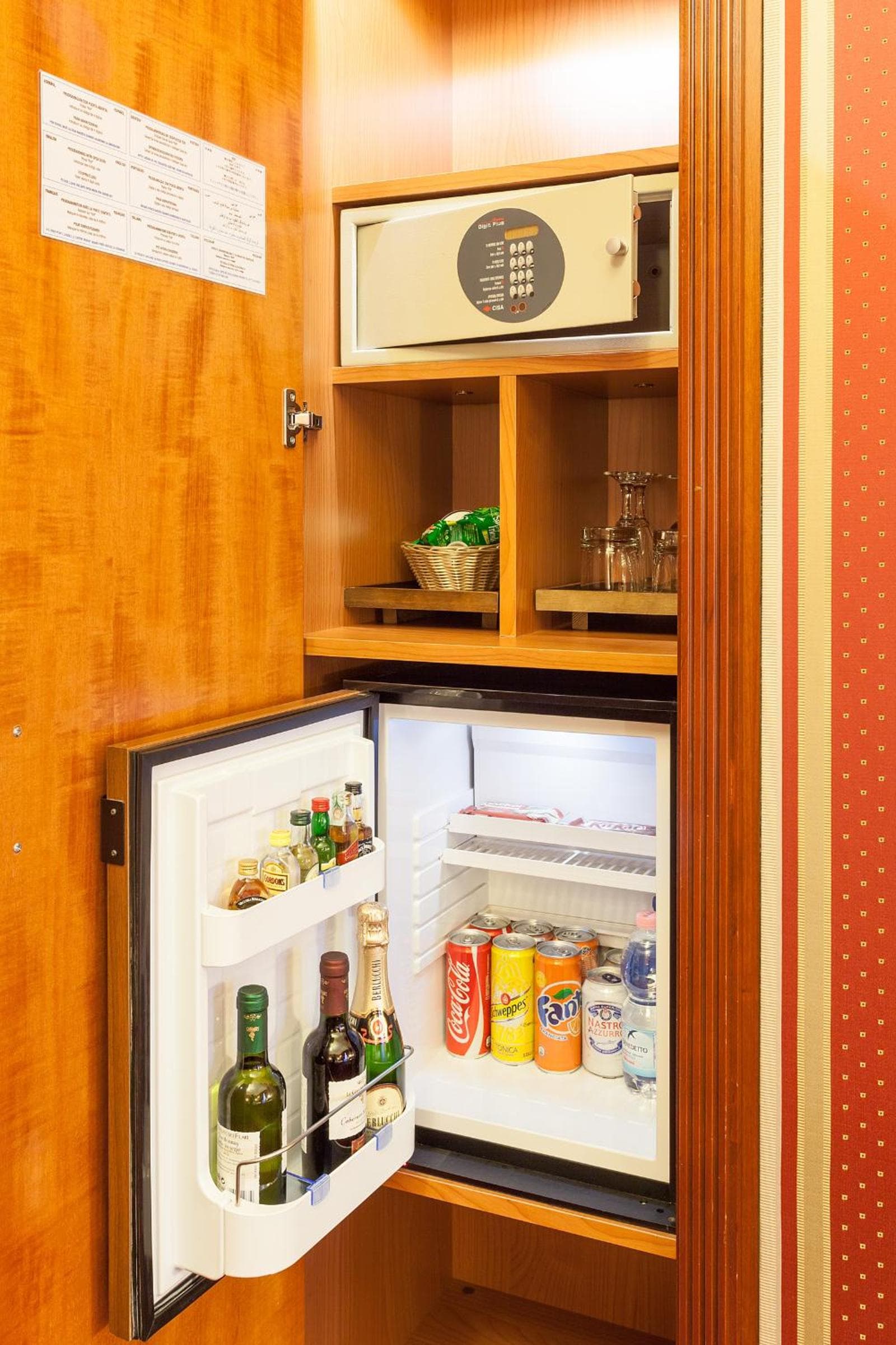 Hotel Manfredi Suite In Rome — 21