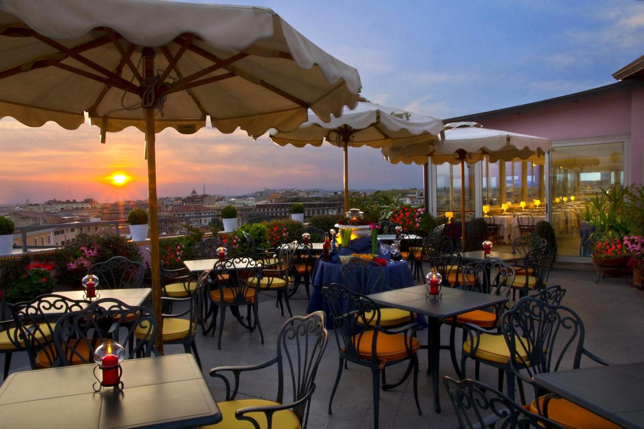 Marcella Royal Hotel - Rooftop Garden — 6