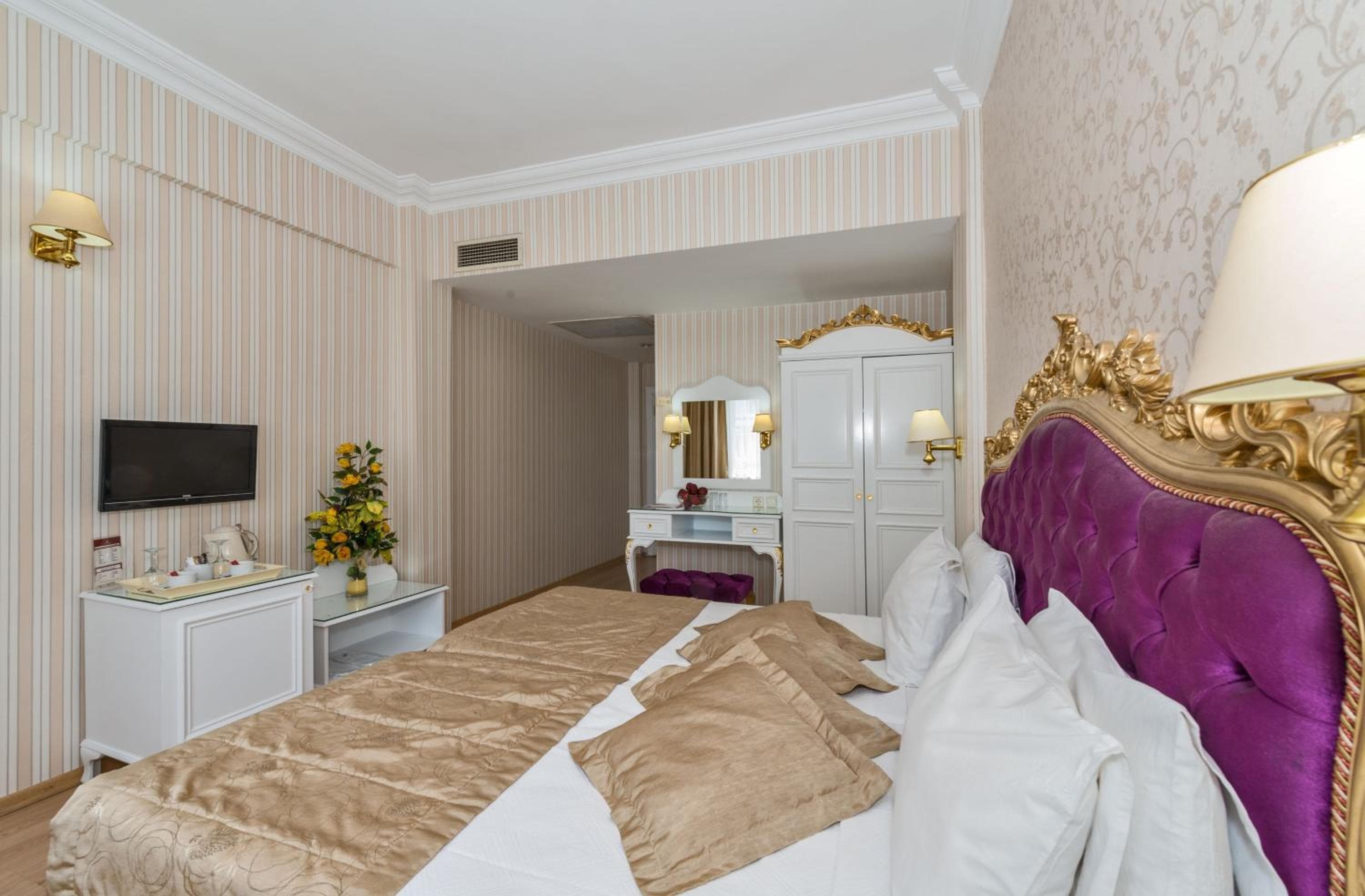 Santa Sophia Hotel - Istanbul — 28