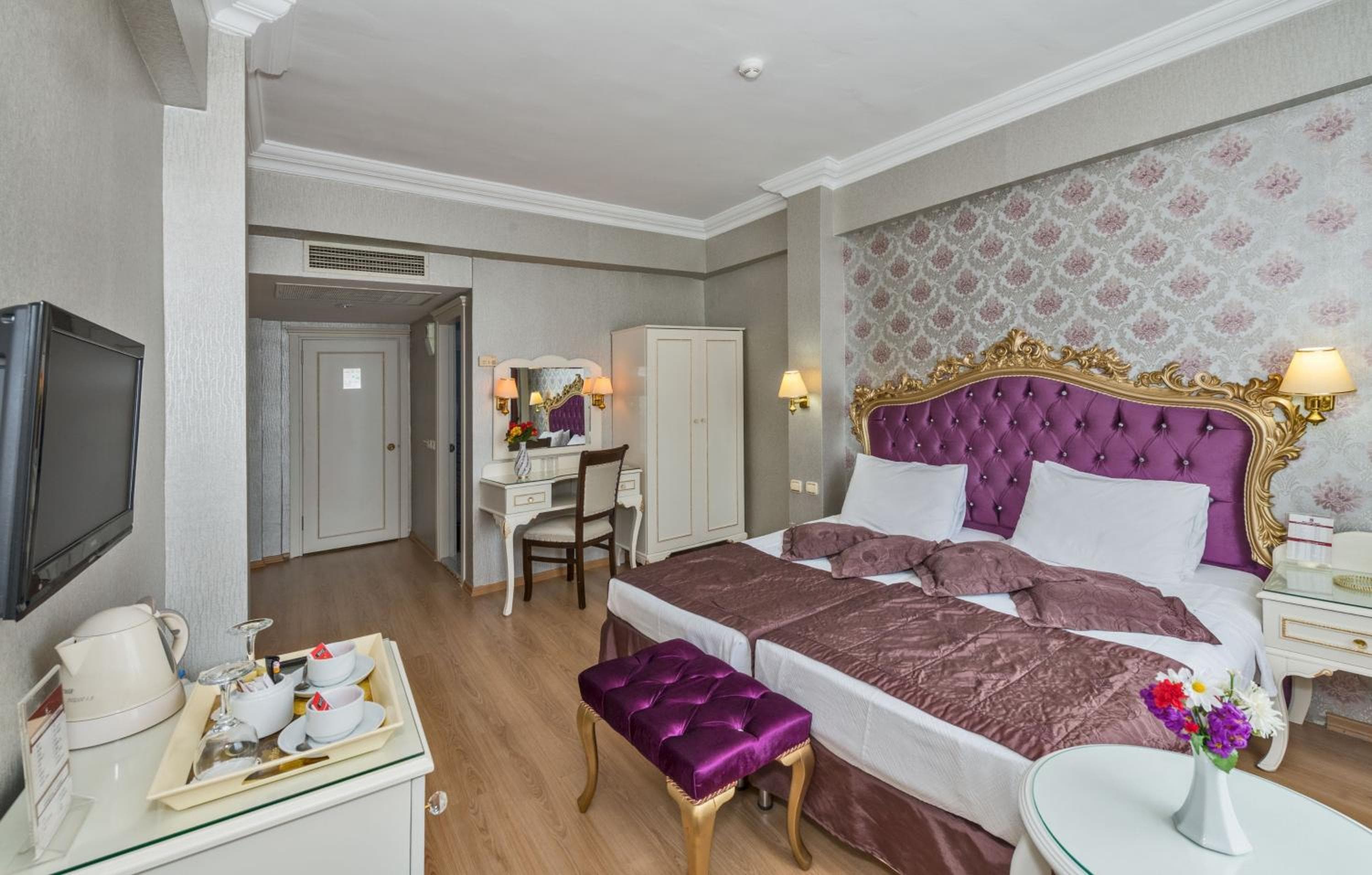 Santa Sophia Hotel - Istanbul — 11