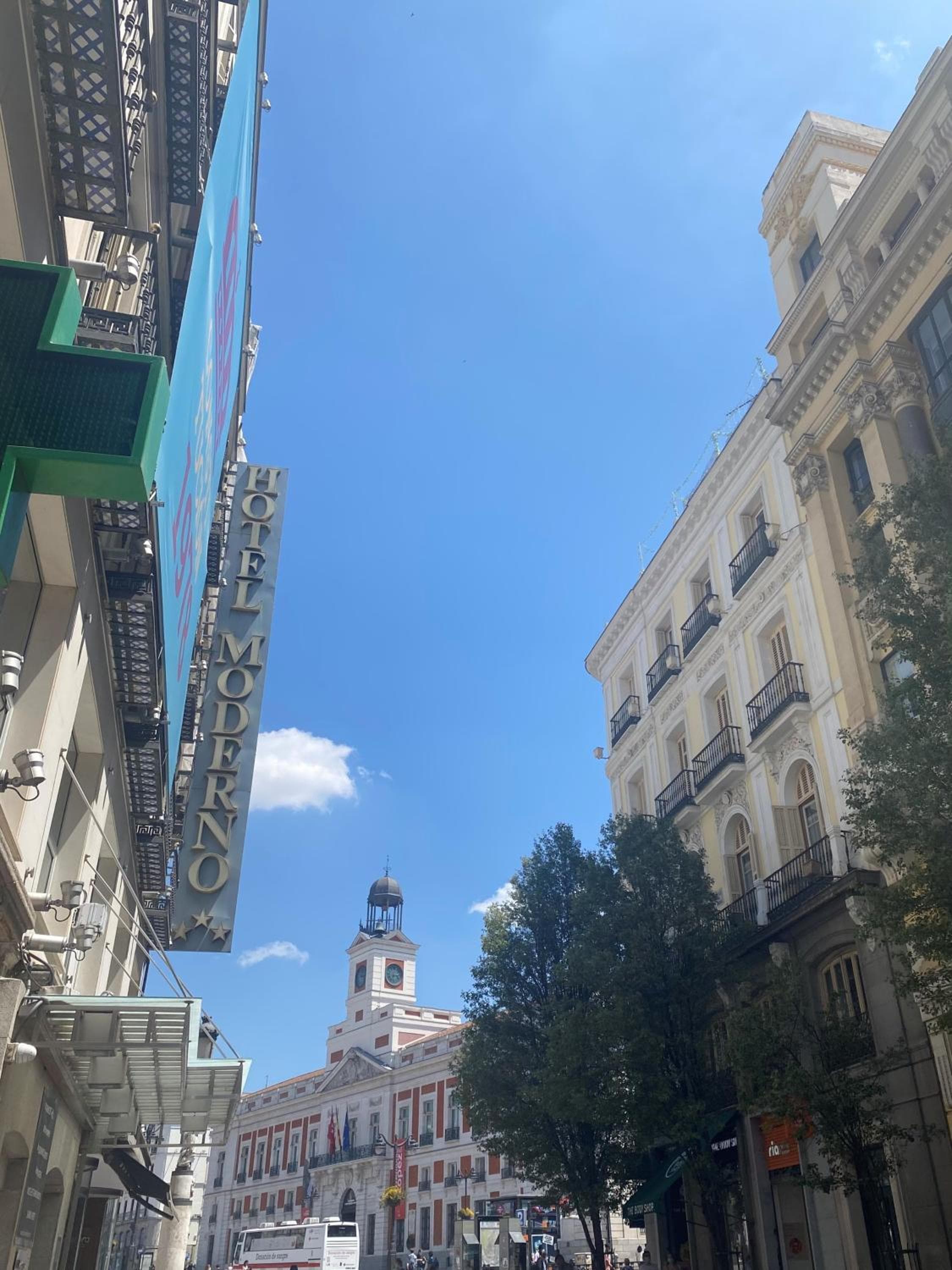 Hotel Moderno Puerta del Sol — 18