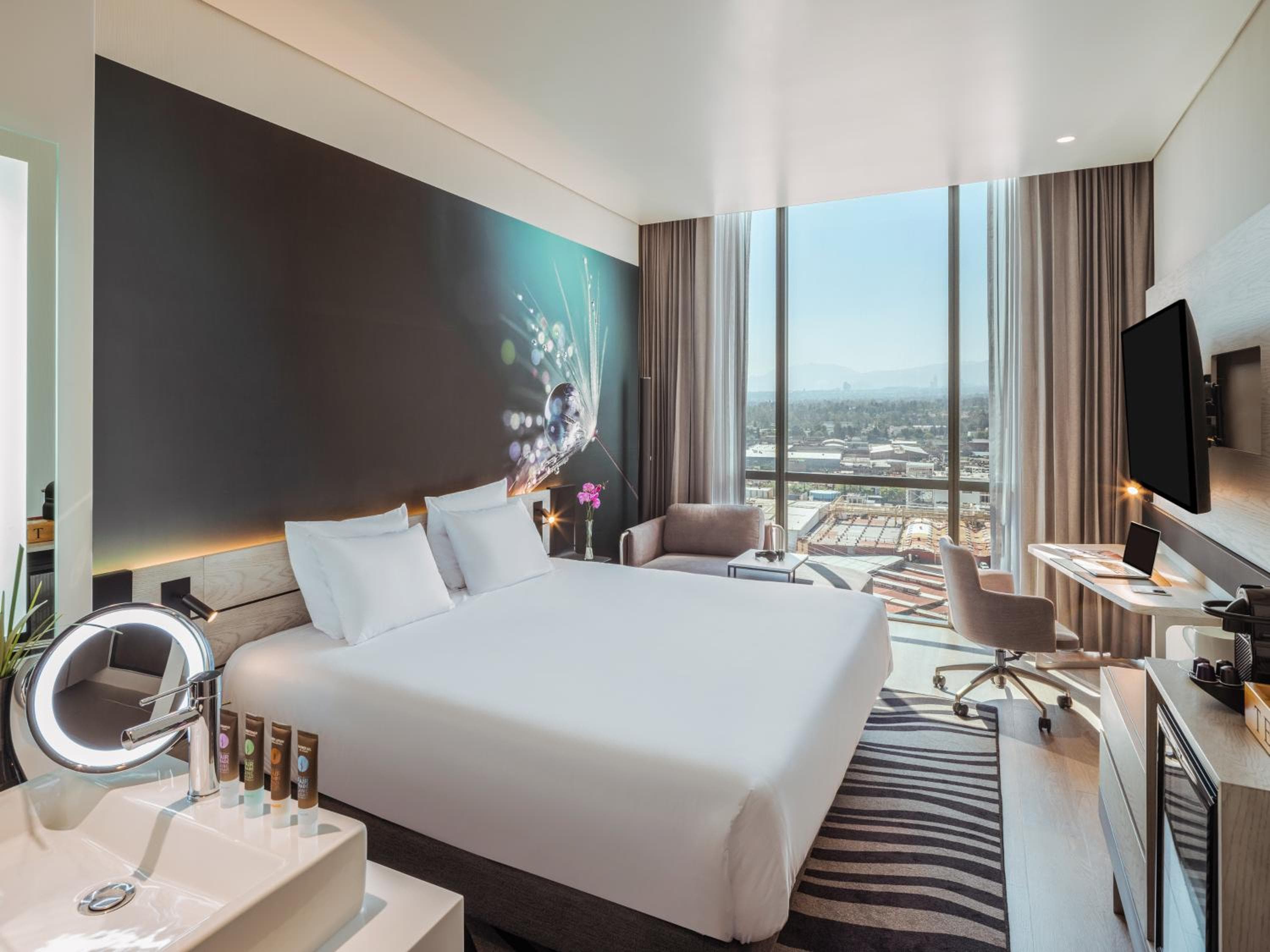 Novotel Mexico City Toreo — 3