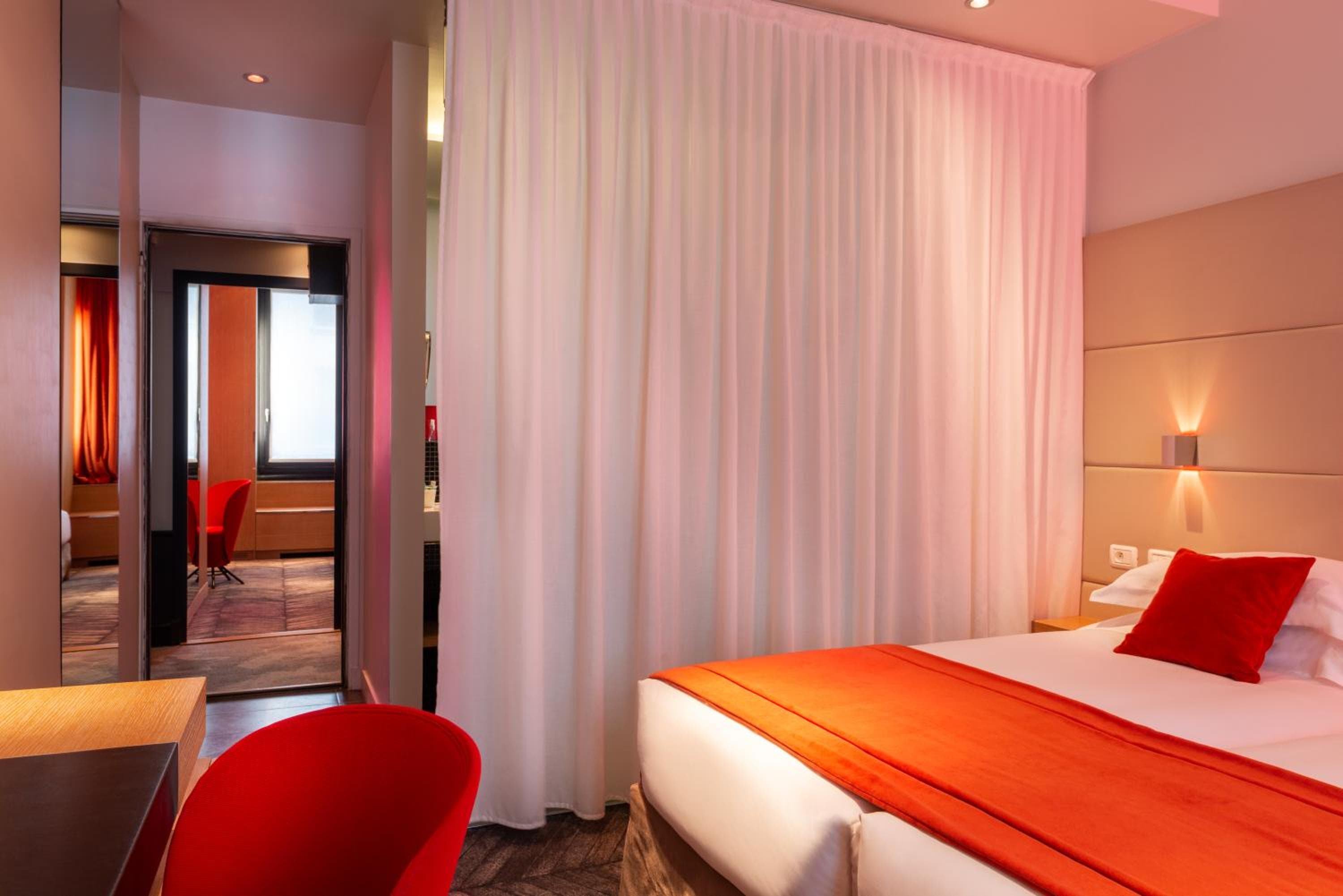 Golden Tulip Opera de Noailles — 14