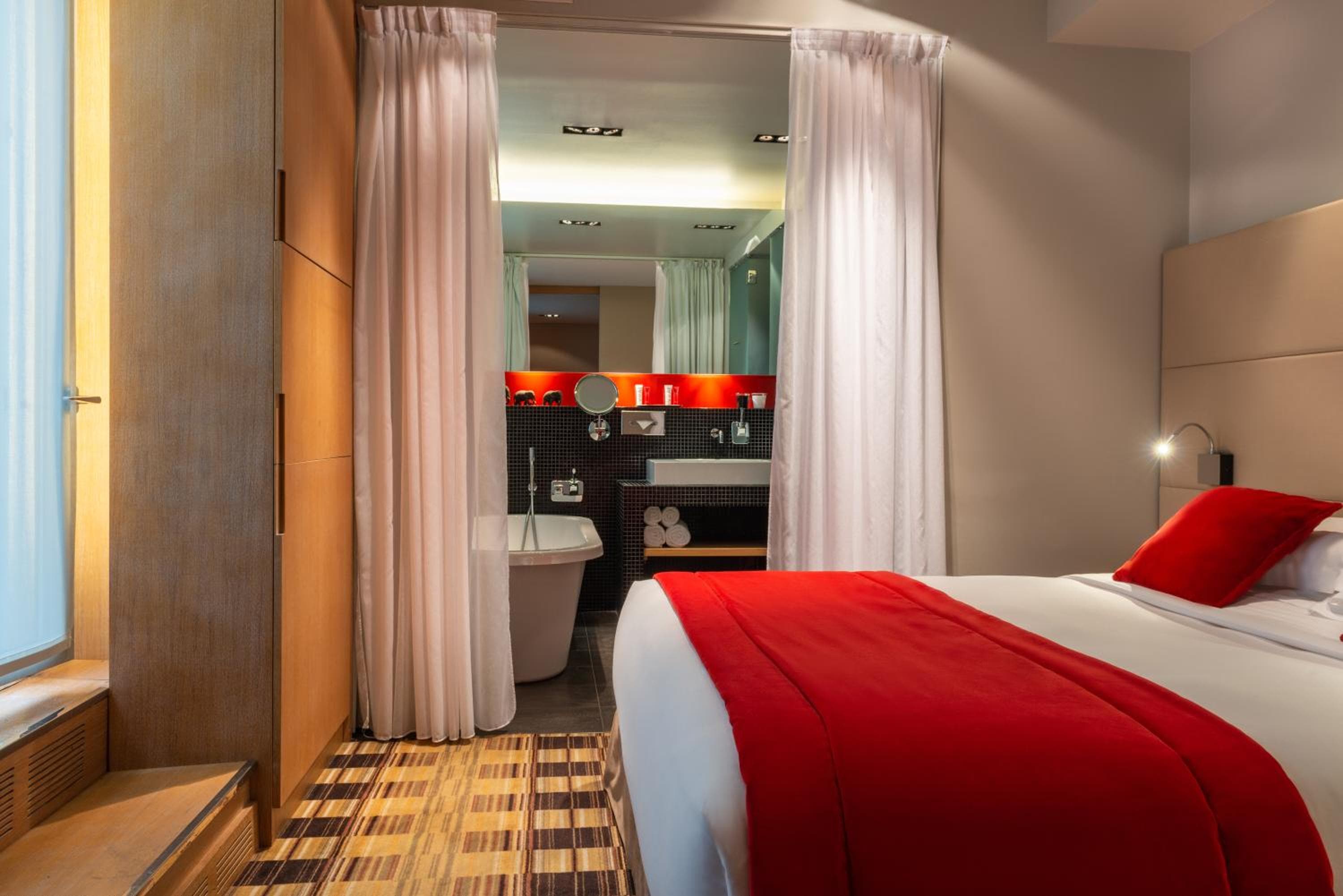 Golden Tulip Opera de Noailles — 15