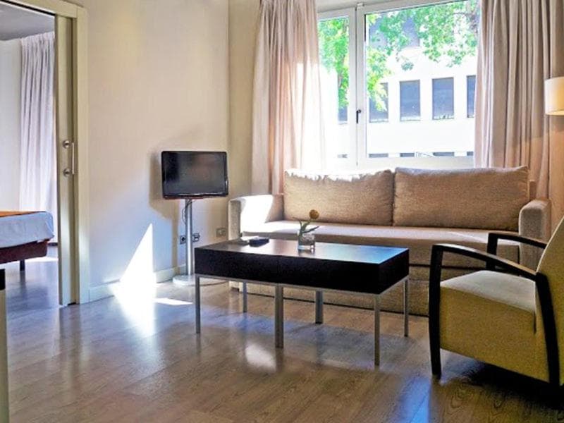 Suites Viena Plaza de España — 24
