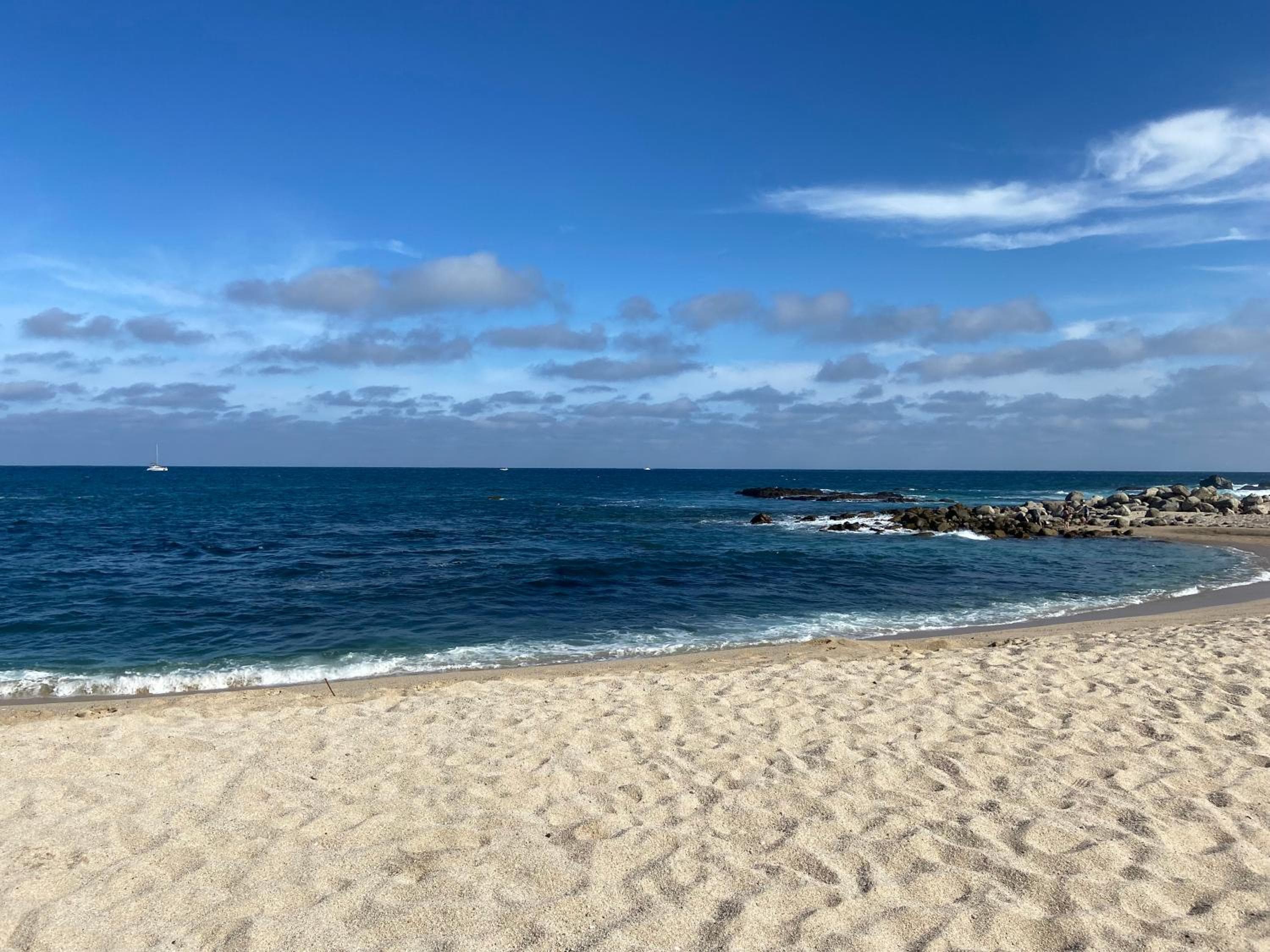 Spectacular Vacation Home Ocean View Walk to Beach — 22
