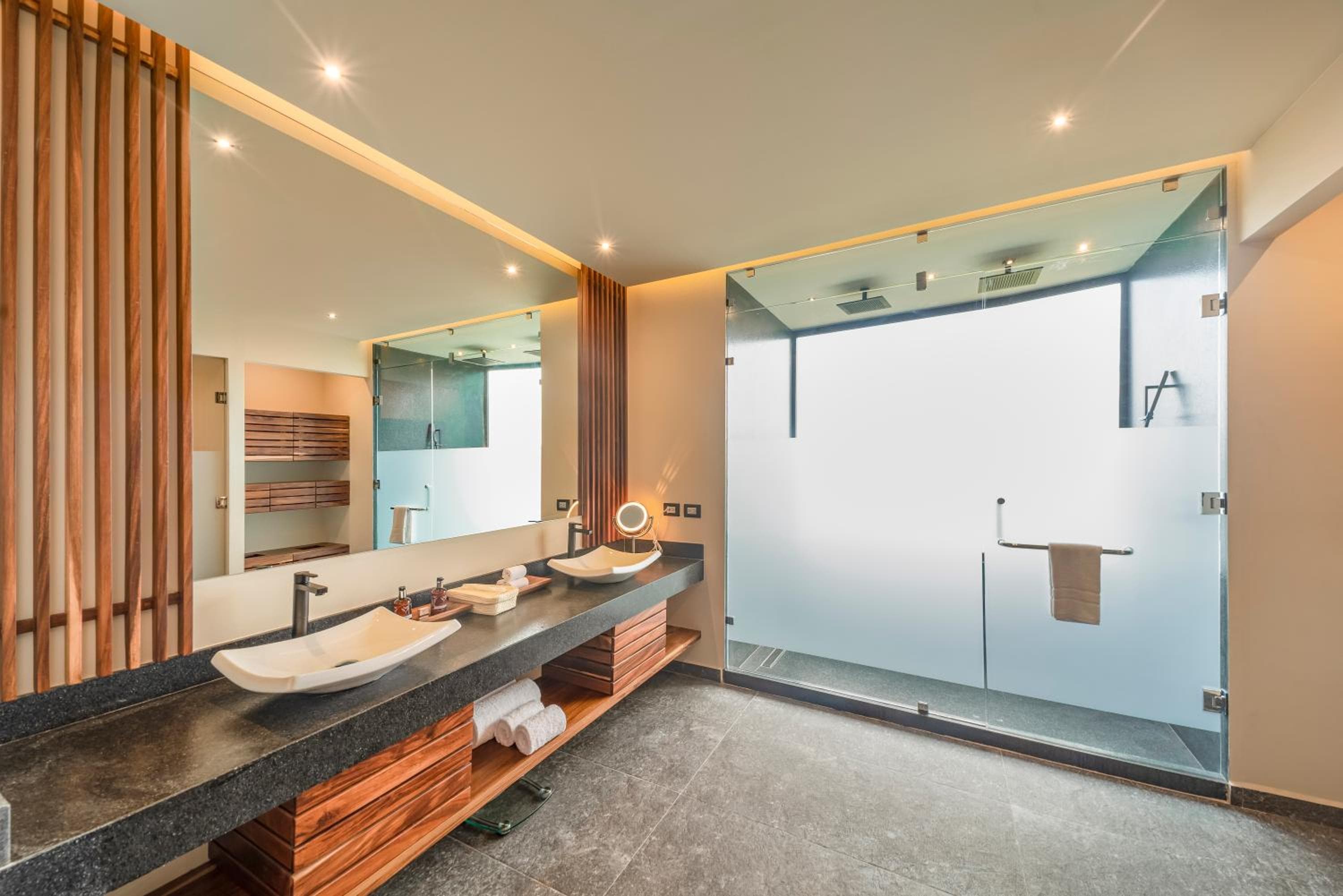 Mvngata Beach Hotel — 18