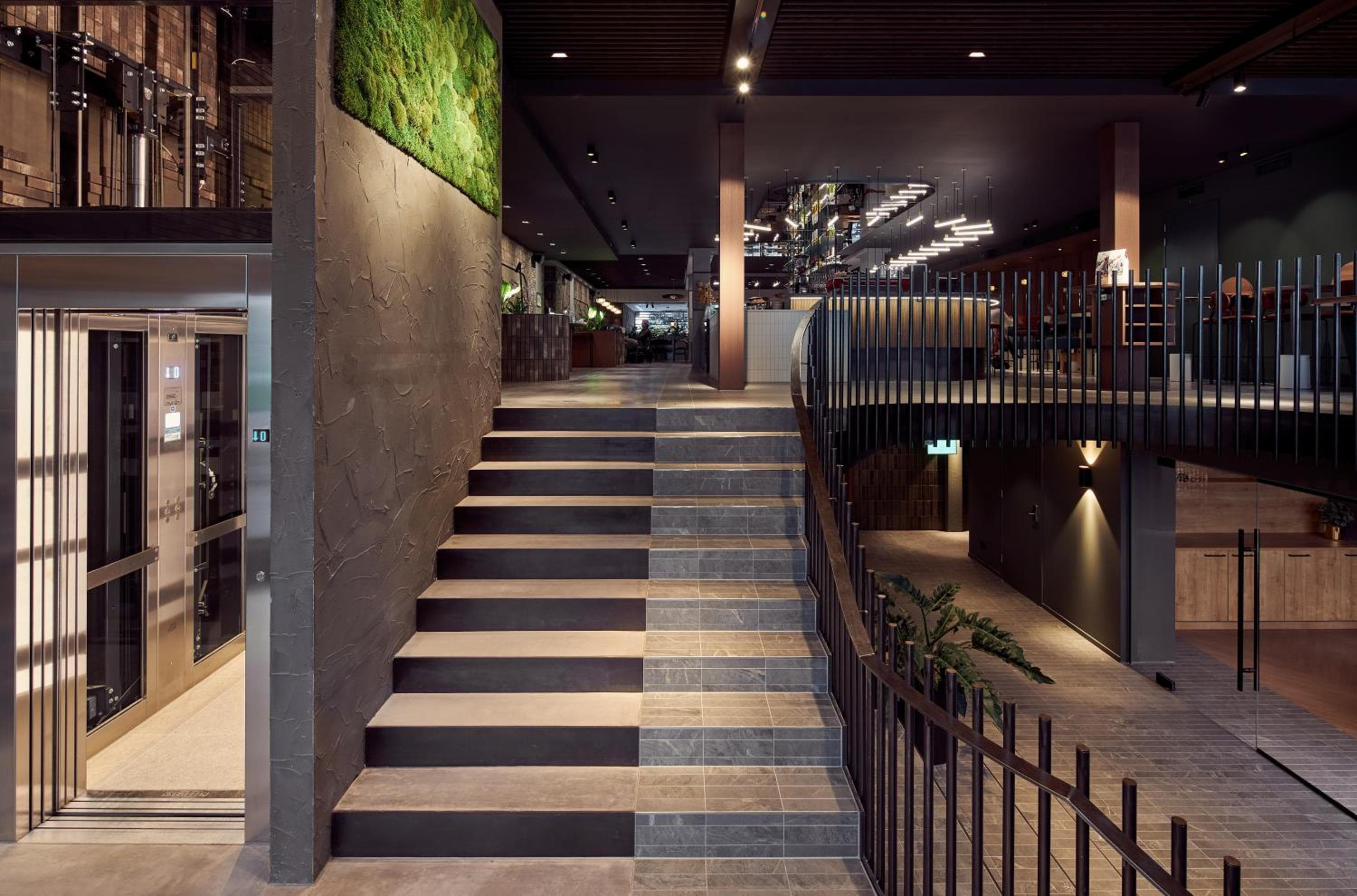 Met Hotel Amsterdam — 11
