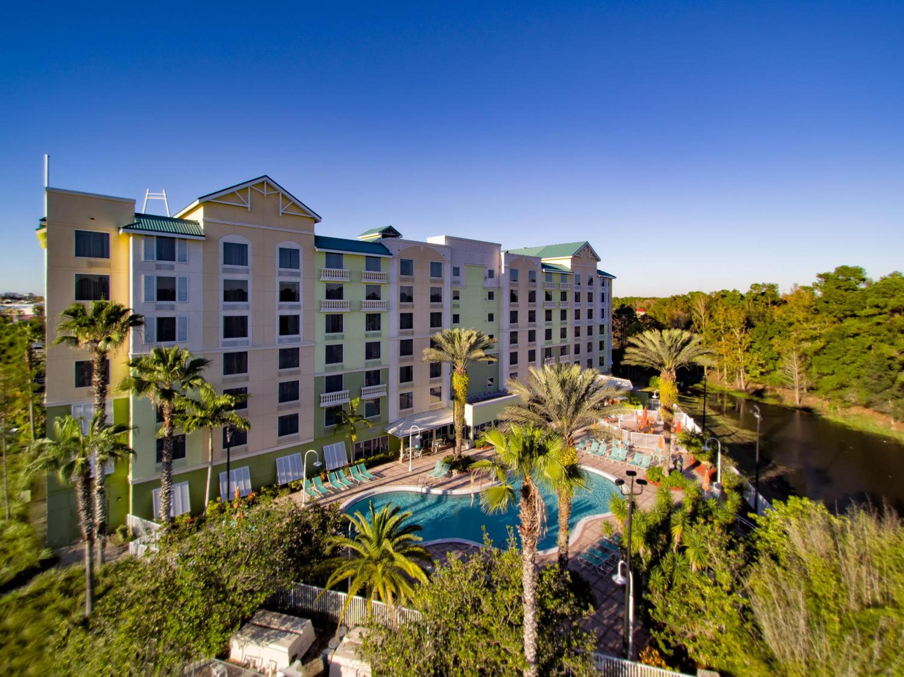 Comfort Suites Maingate East — 29