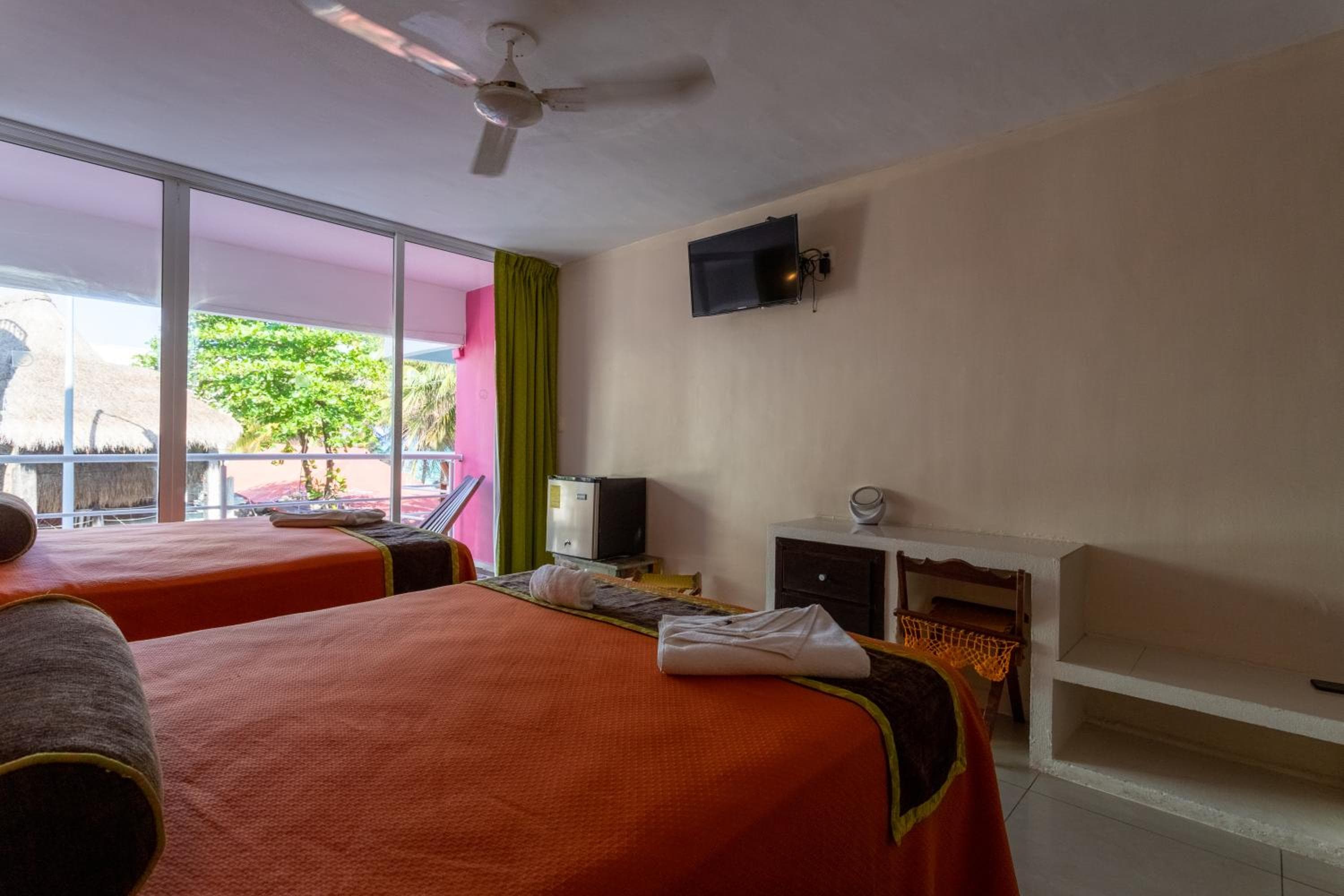 Kay Hotel — 16