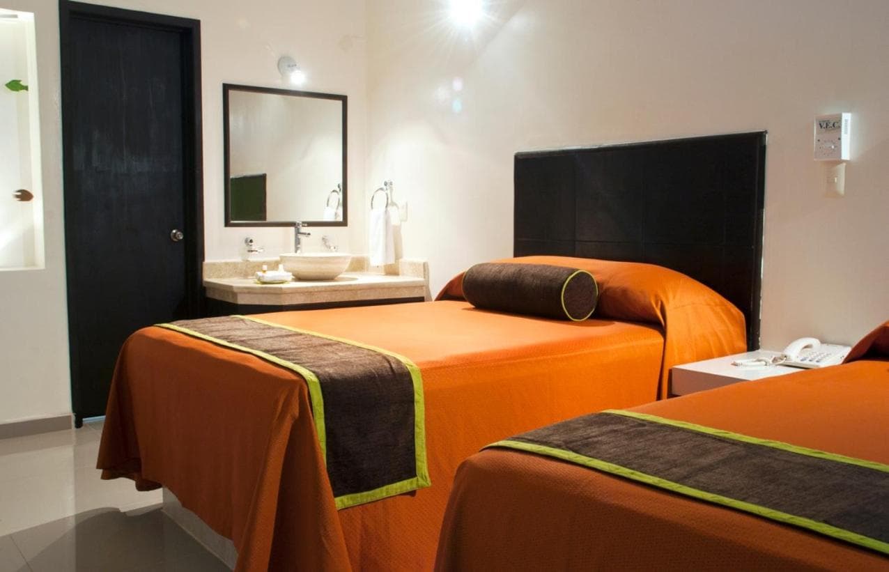 Kay Hotel — 14