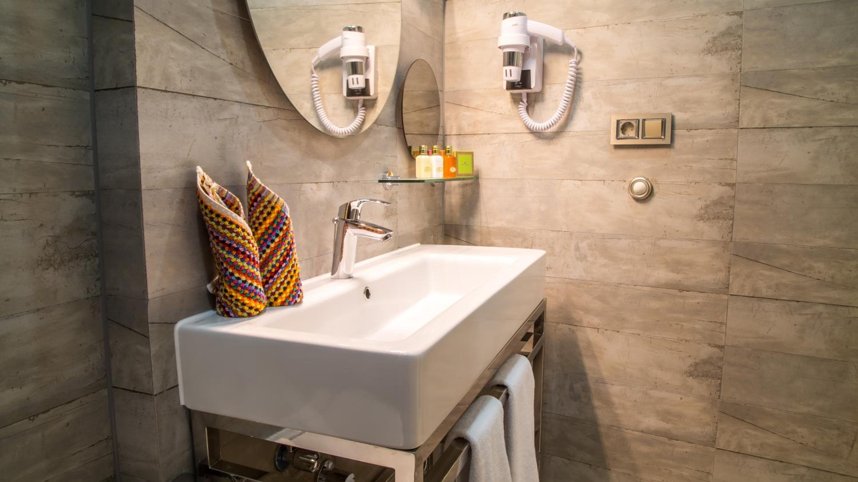 Barbera Hotel — 12