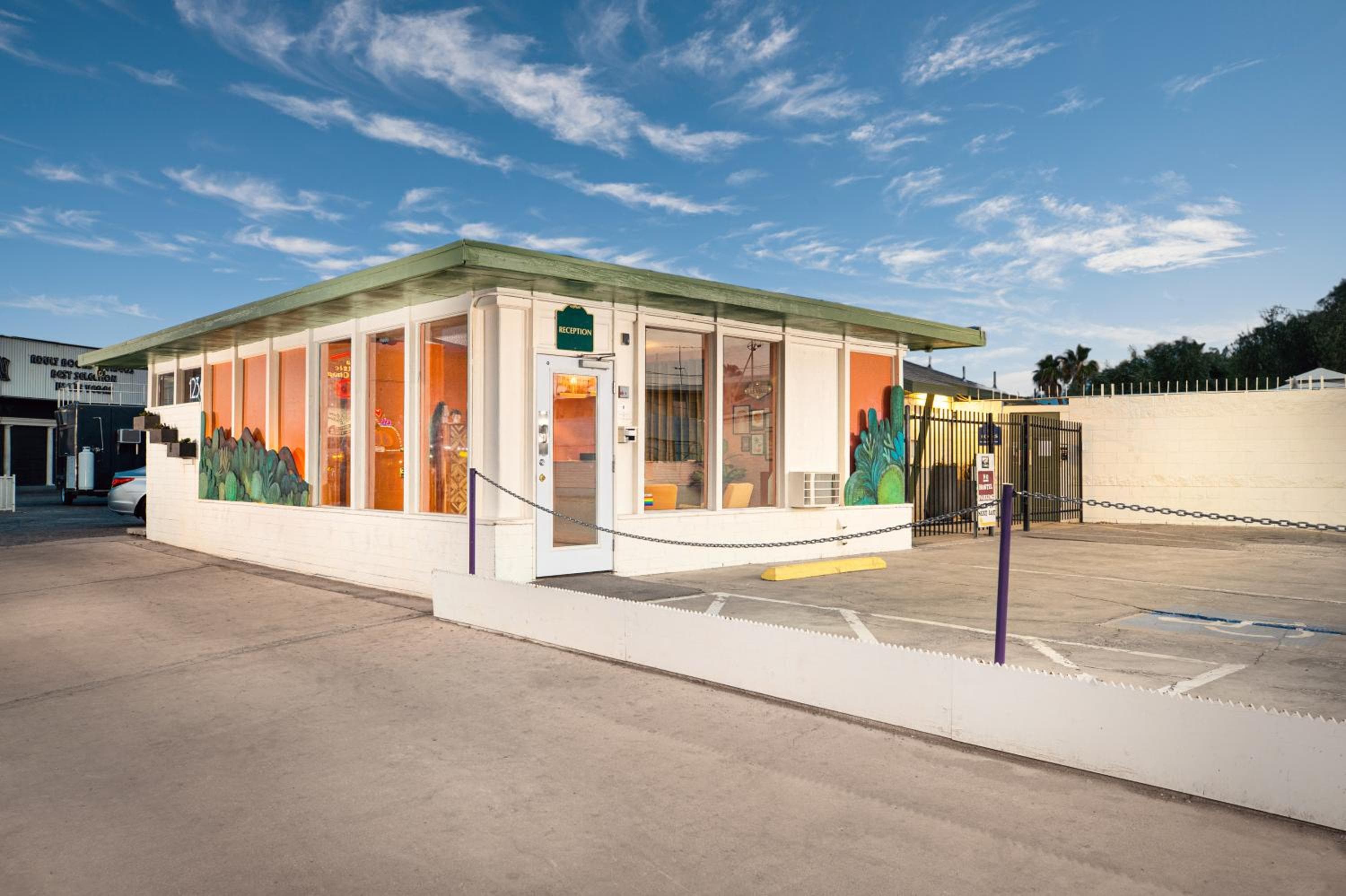 Bungalows Hostel — 1
