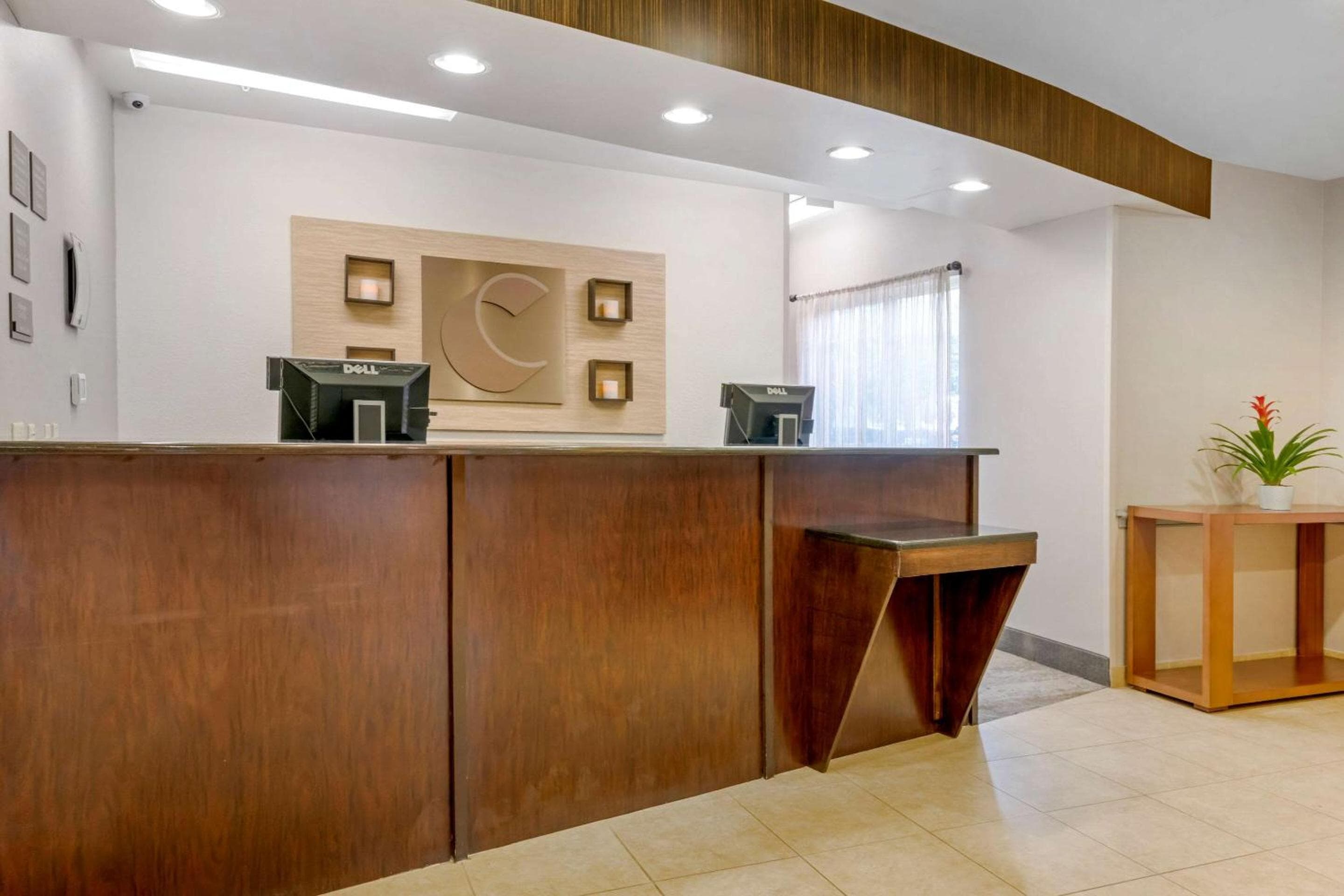 Comfort Suites cerca de Universal Orlando Resort — 4