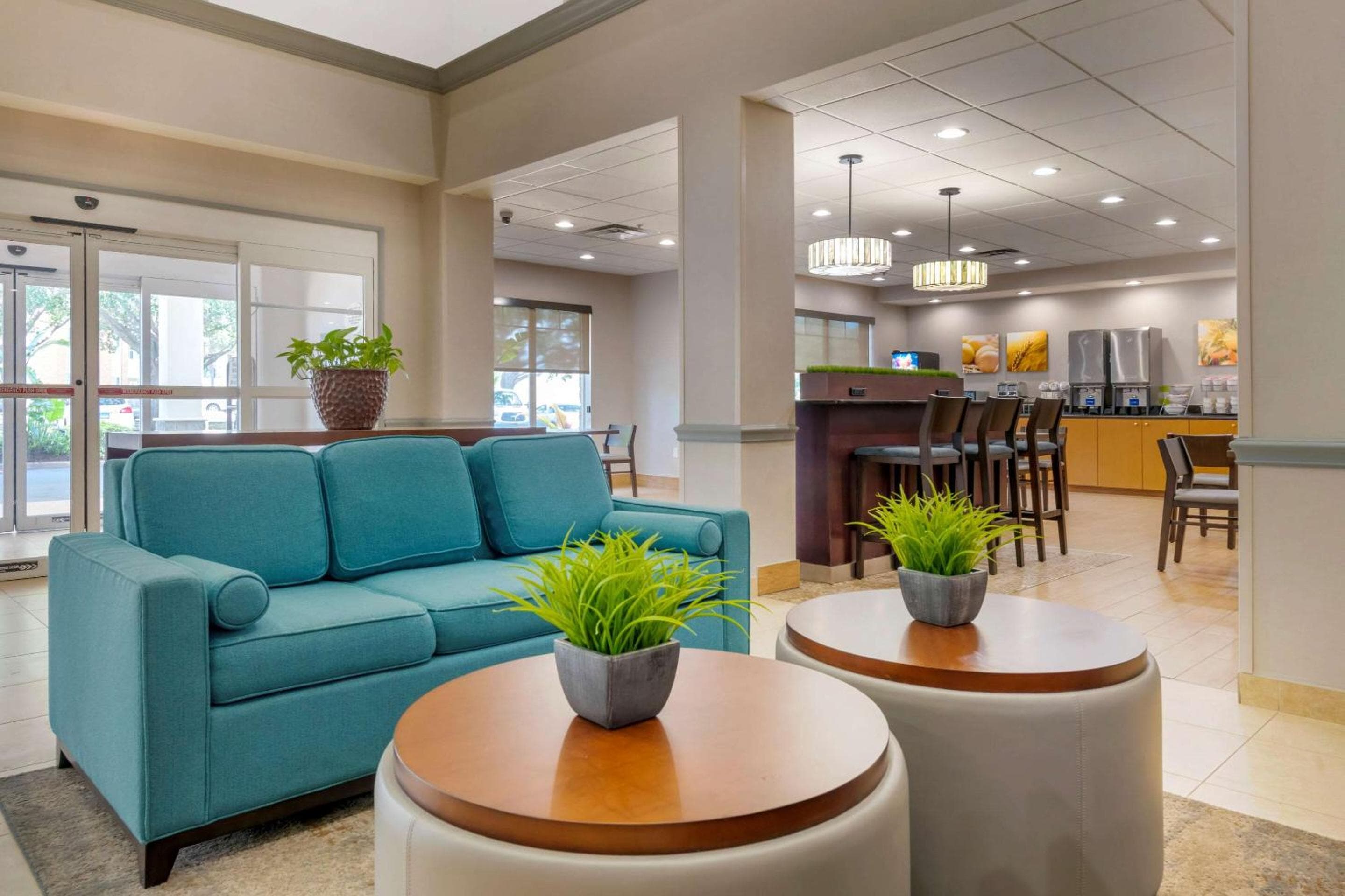 Comfort Suites cerca de Universal Orlando Resort — 5