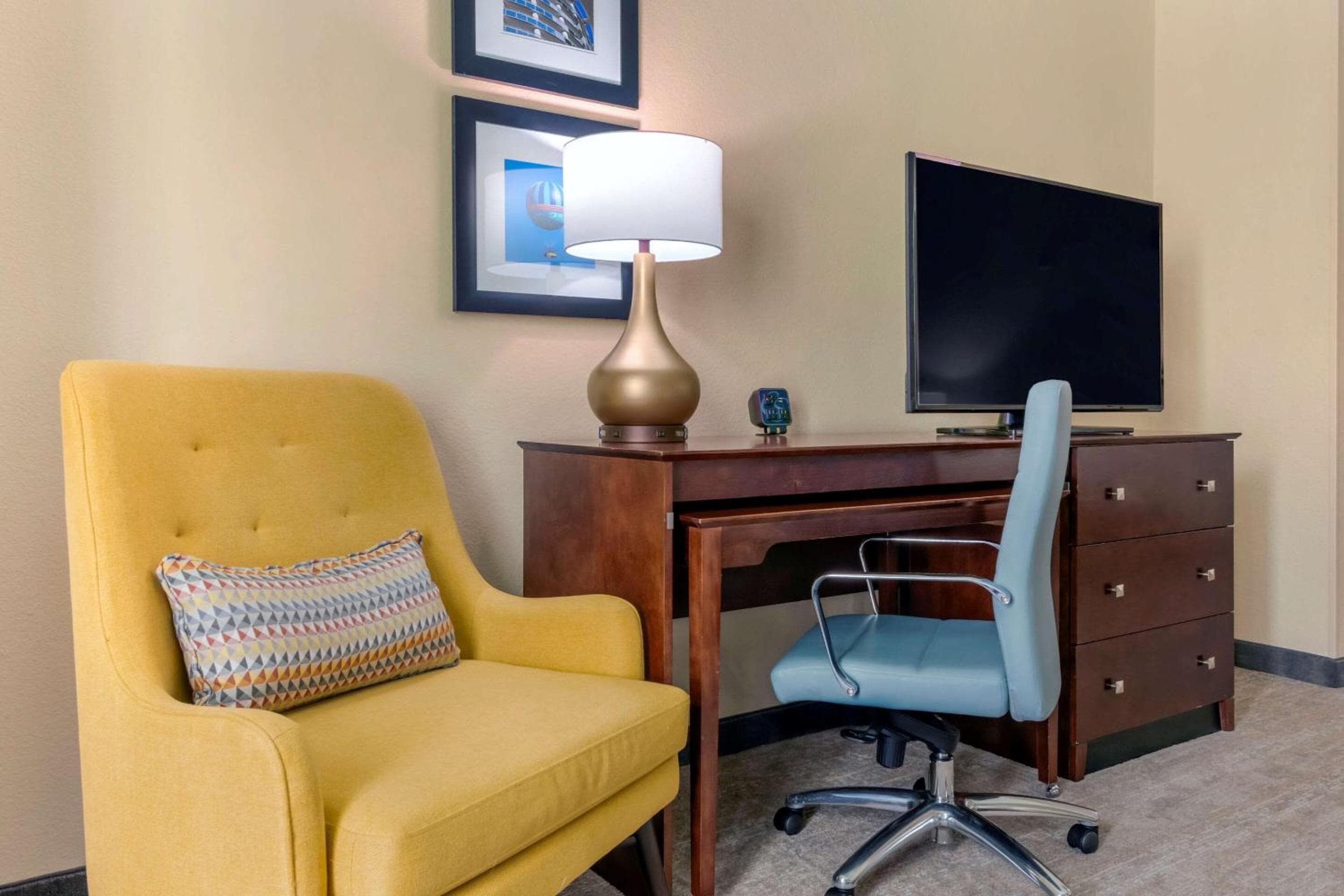 Comfort Suites cerca de Universal Orlando Resort — 14
