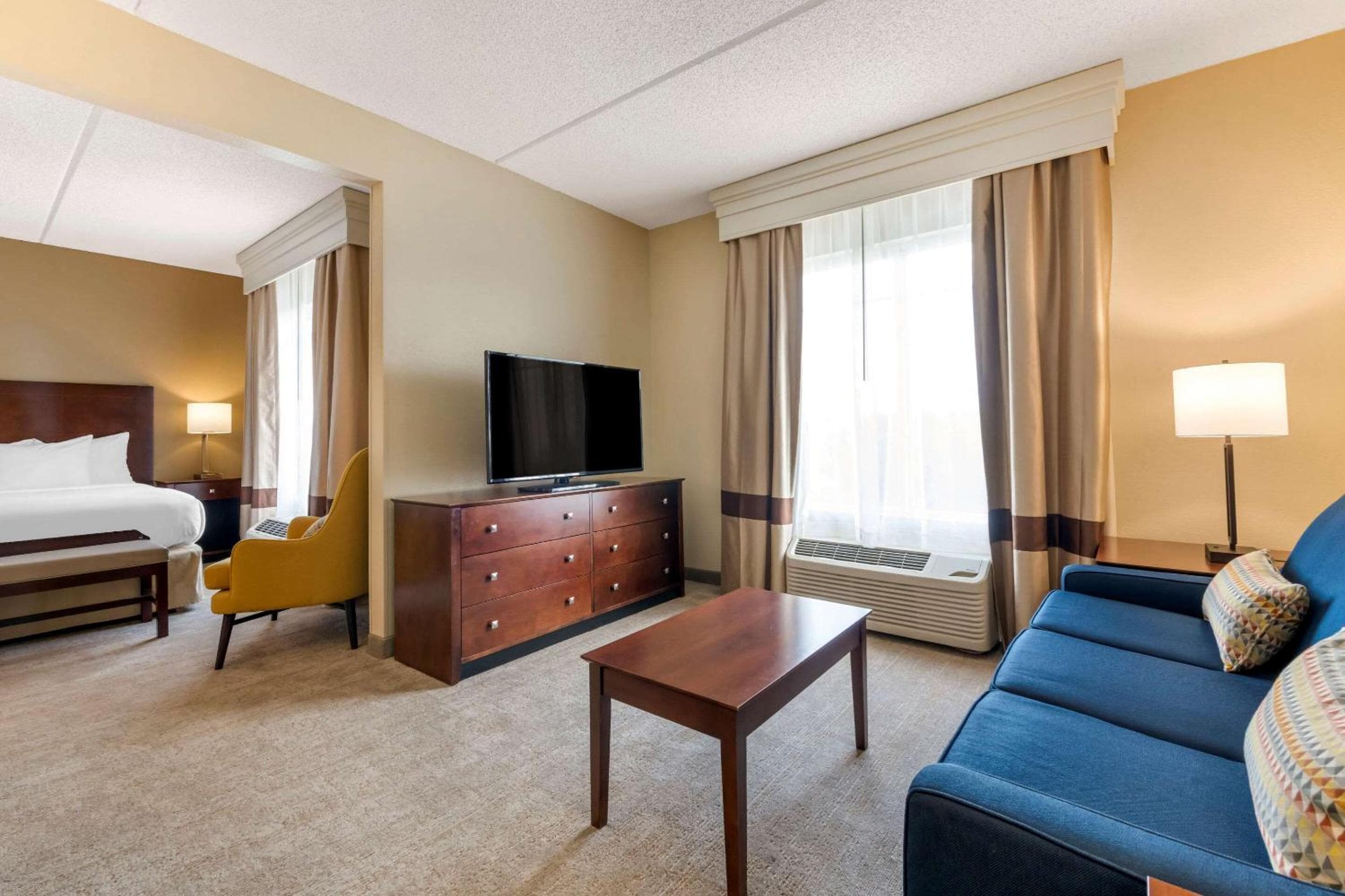 Comfort Suites cerca de Universal Orlando Resort — 16