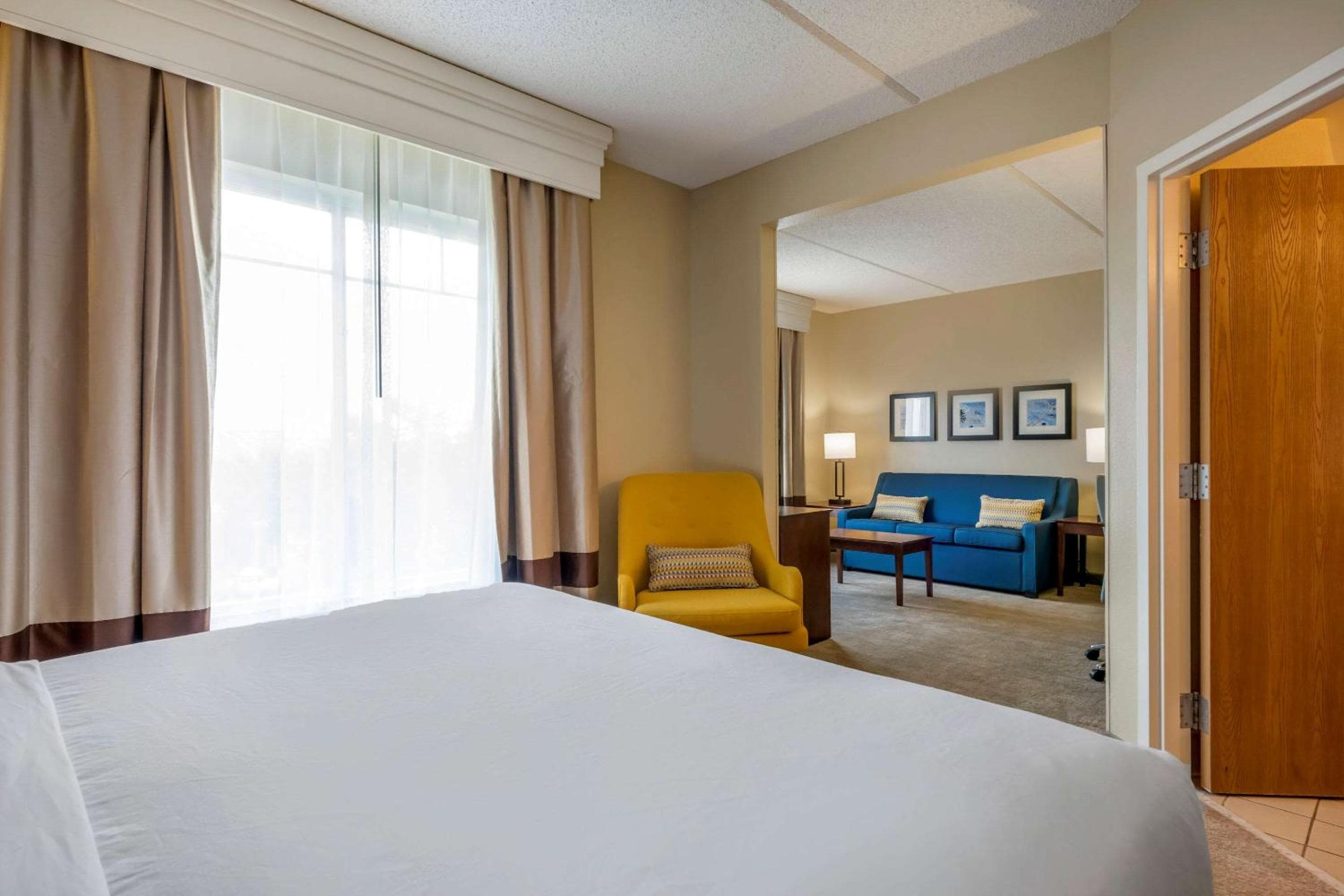Comfort Suites cerca de Universal Orlando Resort — 21