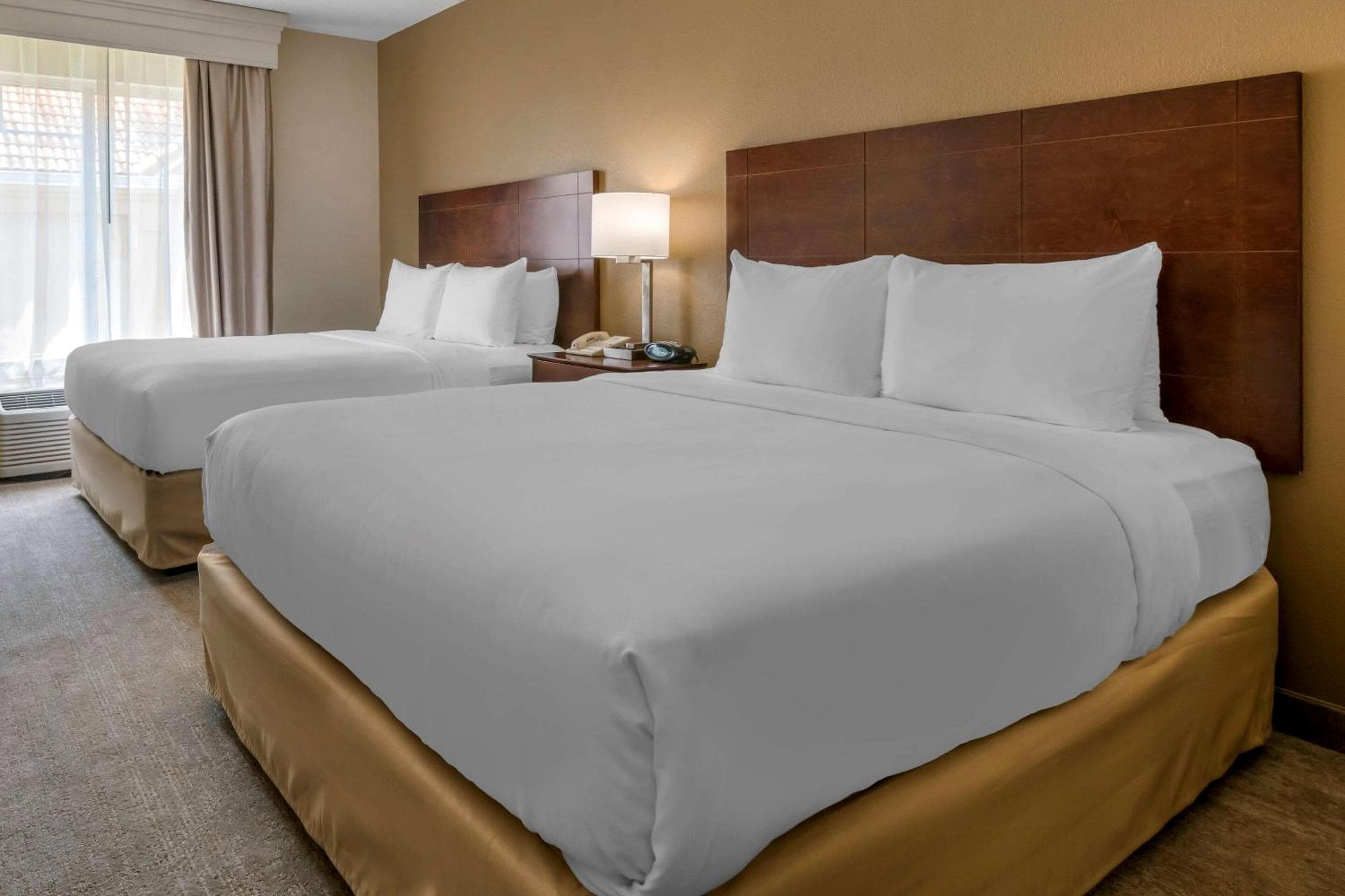 Comfort Suites cerca de Universal Orlando Resort — 30