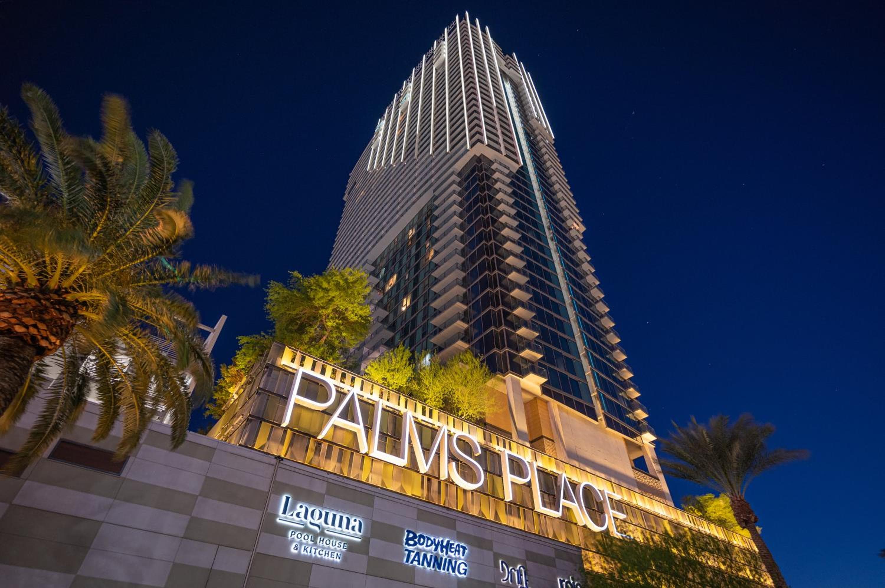 StripViewSuites at Palms Place — 11