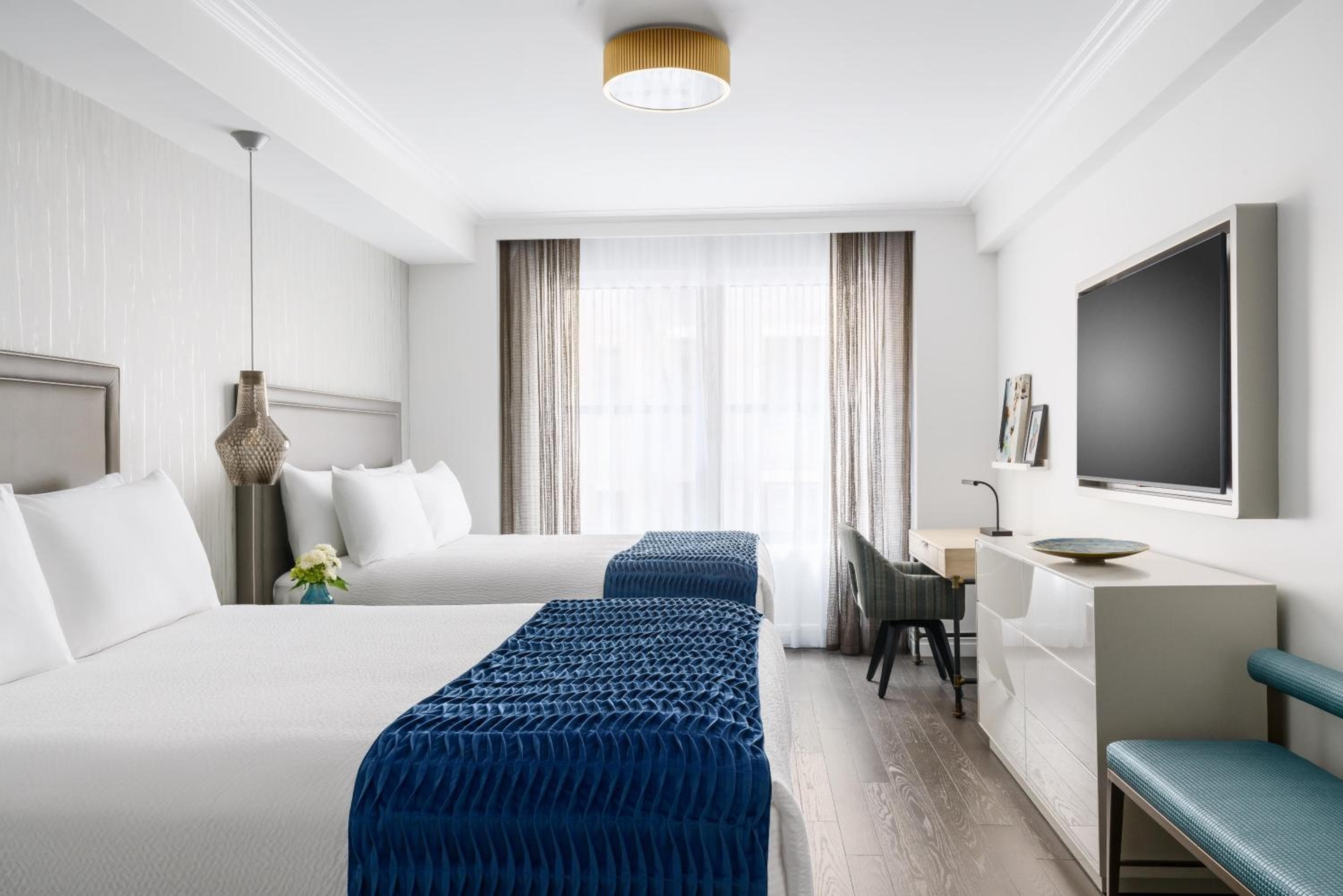 Das Wallace Hotel — 4