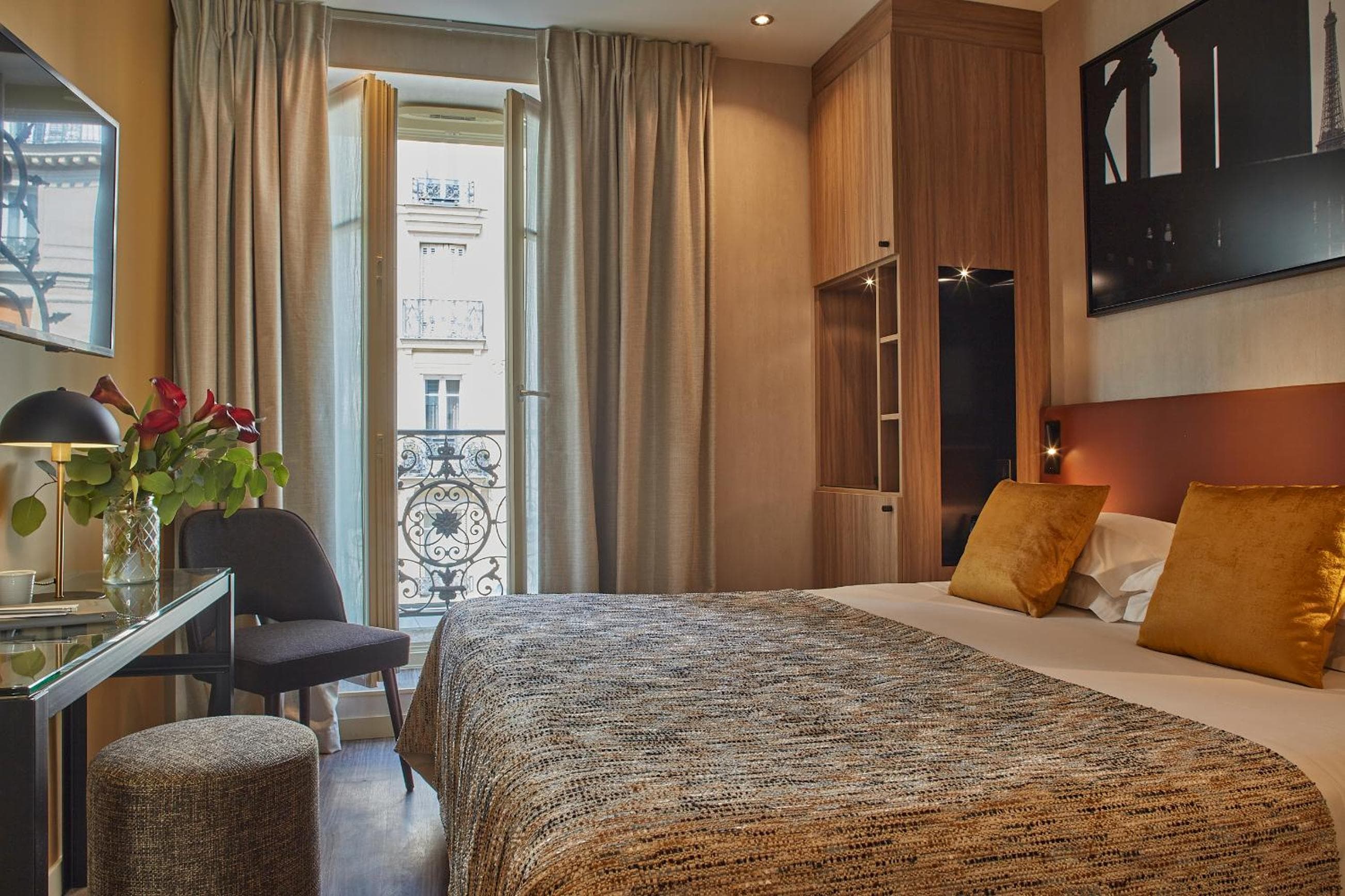 Hotel Atmospheres — 2