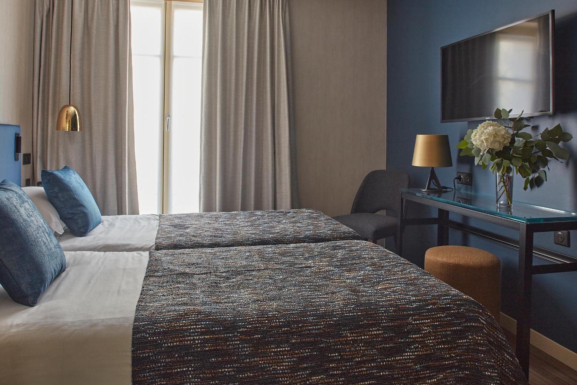Hotel Atmospheres — 20