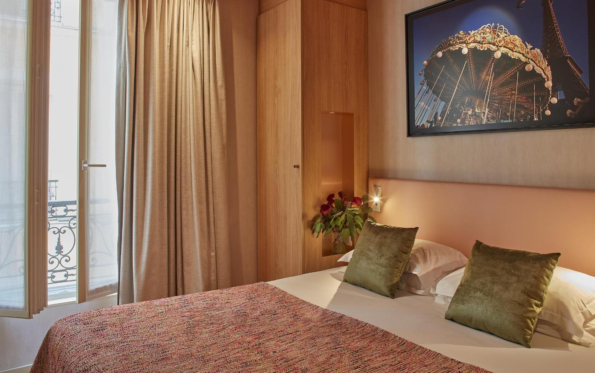 Hotel Atmospheres — 25