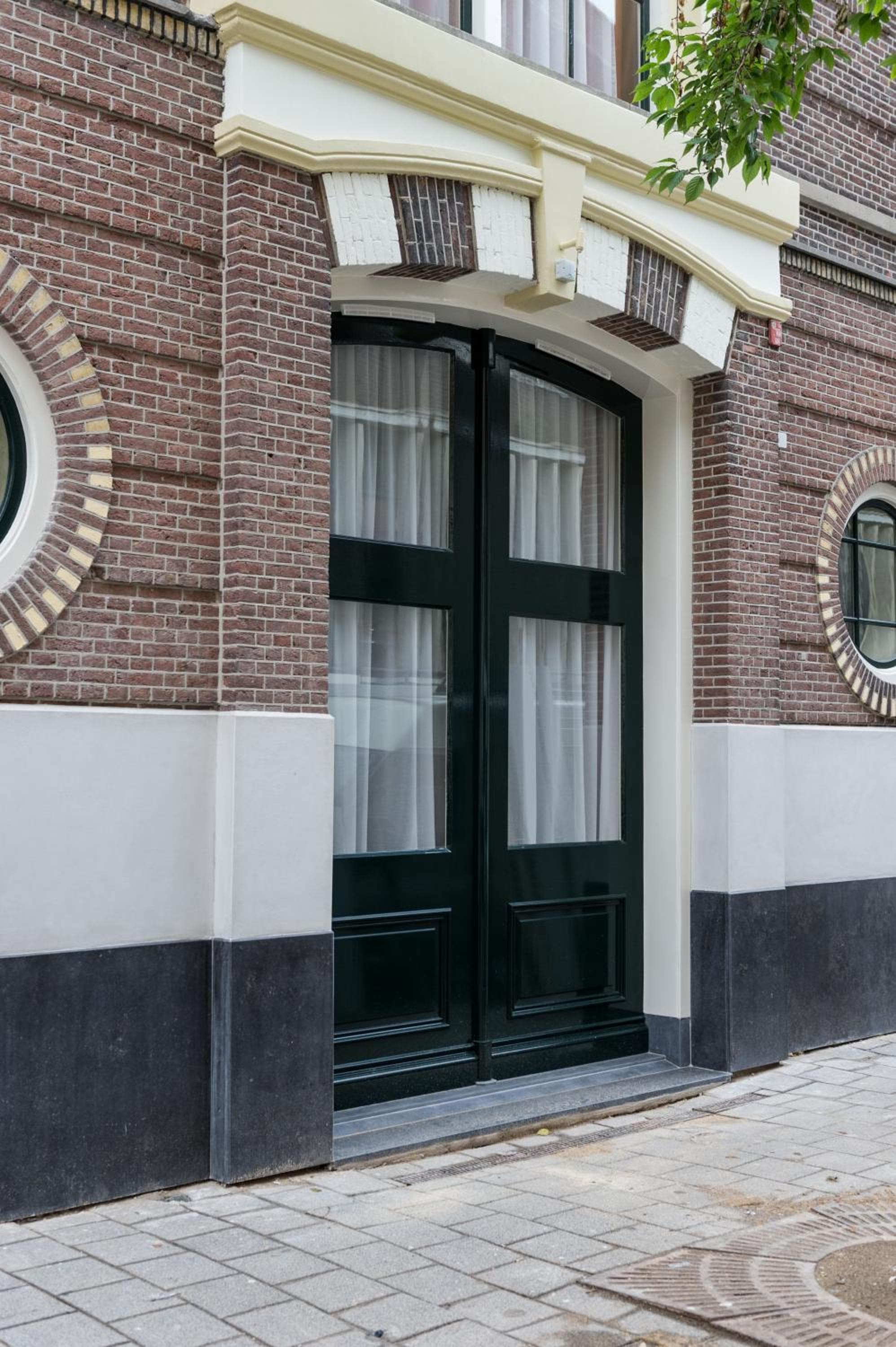 Goldenes Herrenhaus Aparthotel — 16