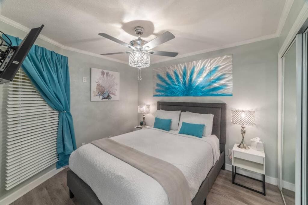 421-Fully renovated, WIFI, Pool, Amazing Views, Near BUCS Stadium — 13